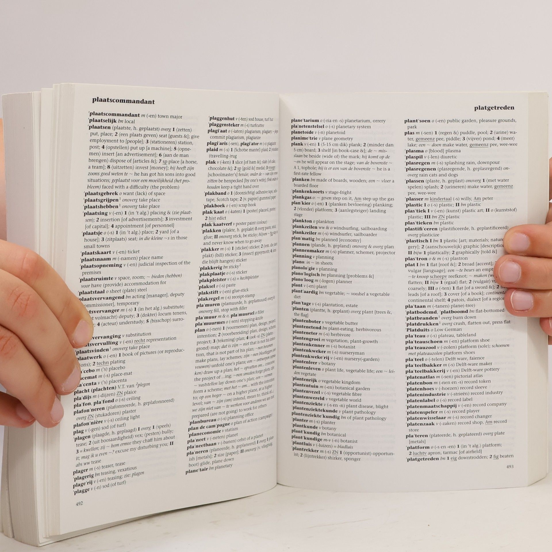 H. Coenders Kramers Dutch - English Dictionary