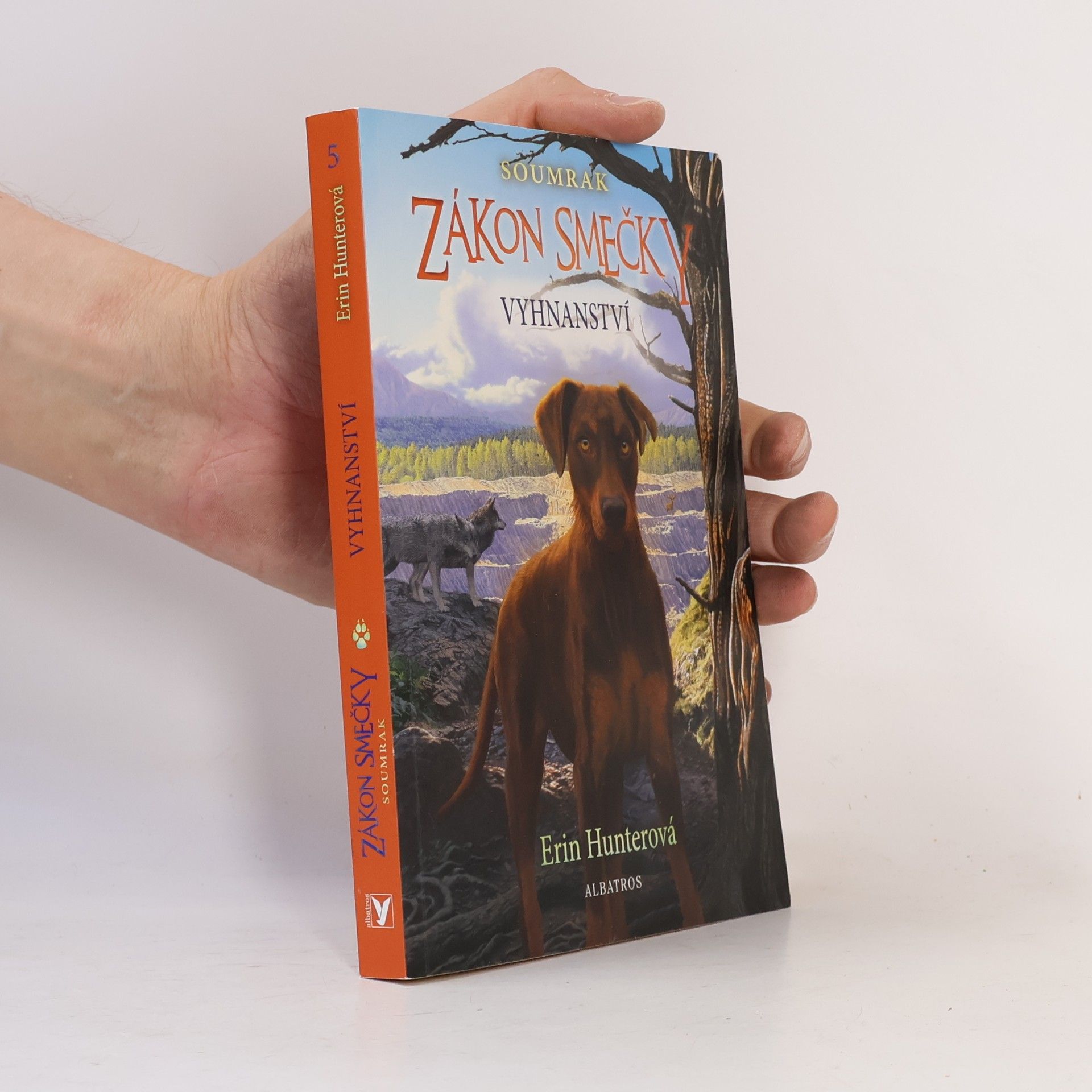 Erin Hunter Vyhnanství