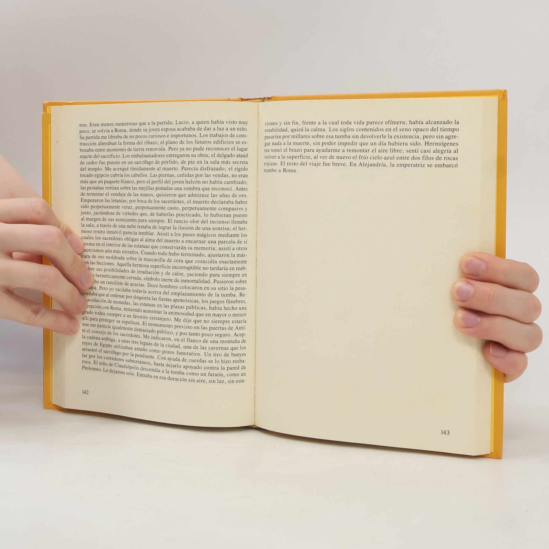 Marguerite Yourcenar Memorias de Adriano