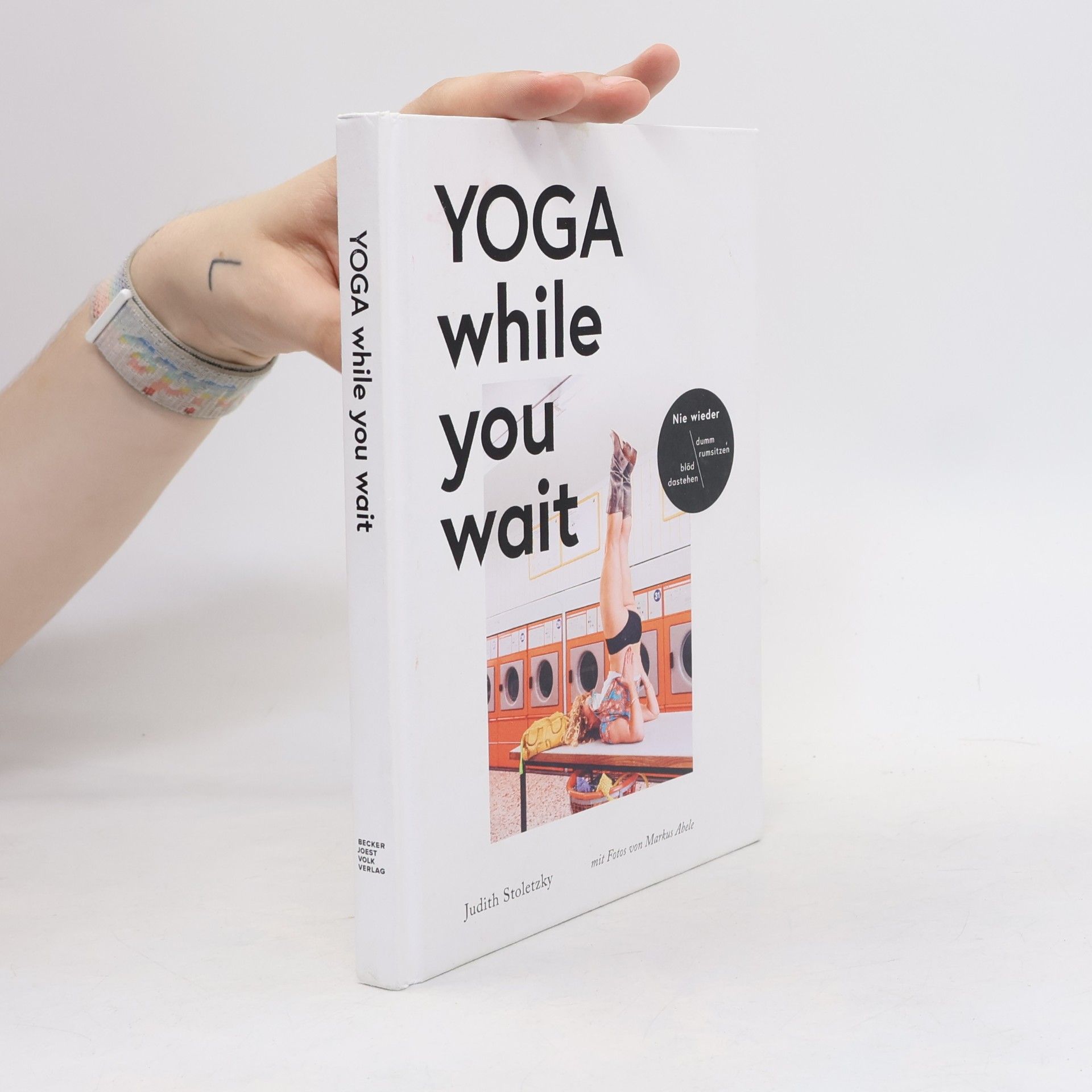 Judith Stoletzky Yoga while you wait
