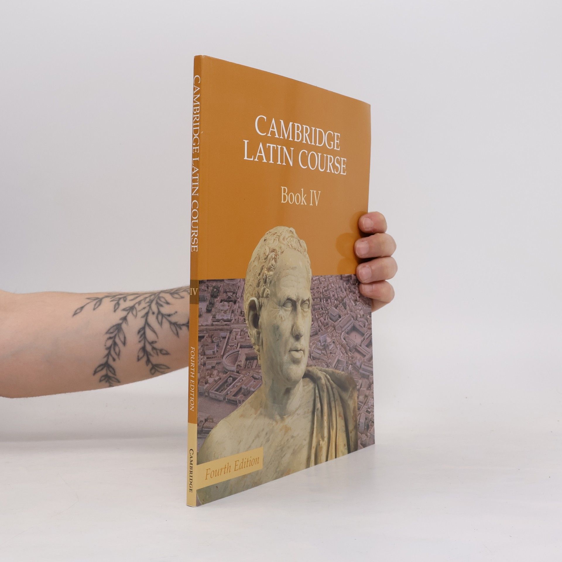 Raghavendra Rau Cambridge Latin Course Book 4 Student's Book