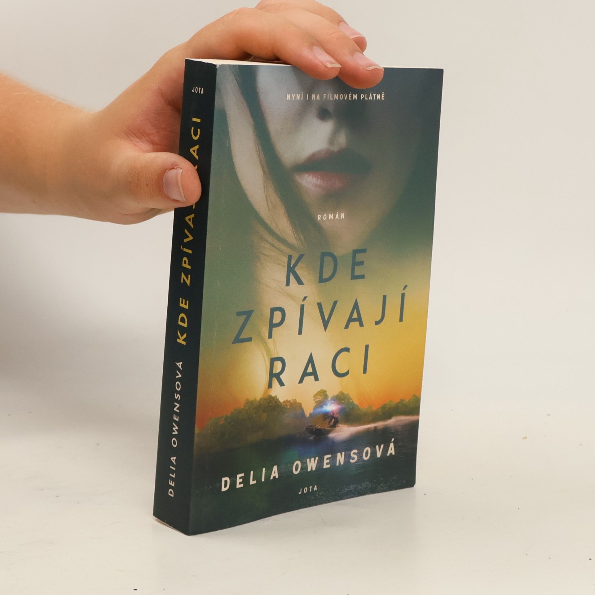 Delia Owens Kde zpívají raci