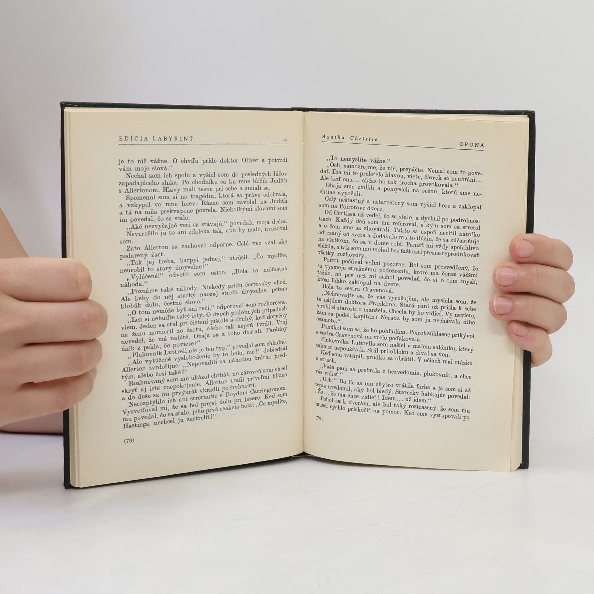 Agatha Christie Opona