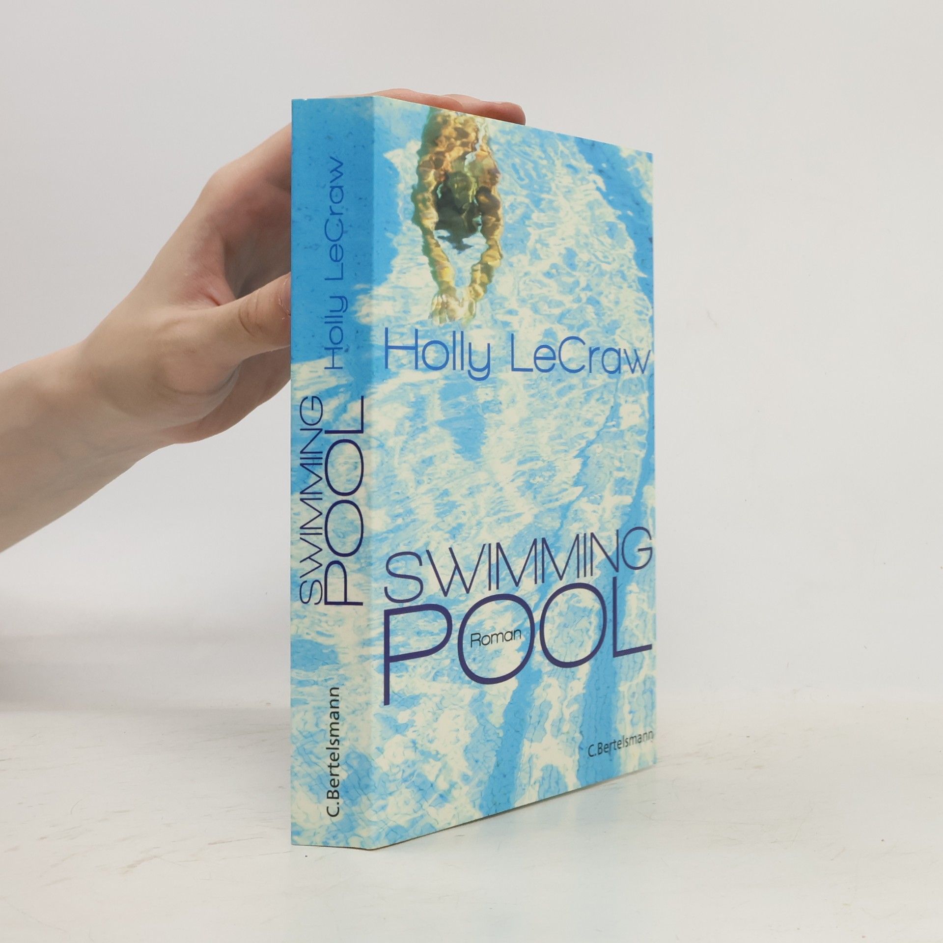 Holly LeCraw Swimmingpool