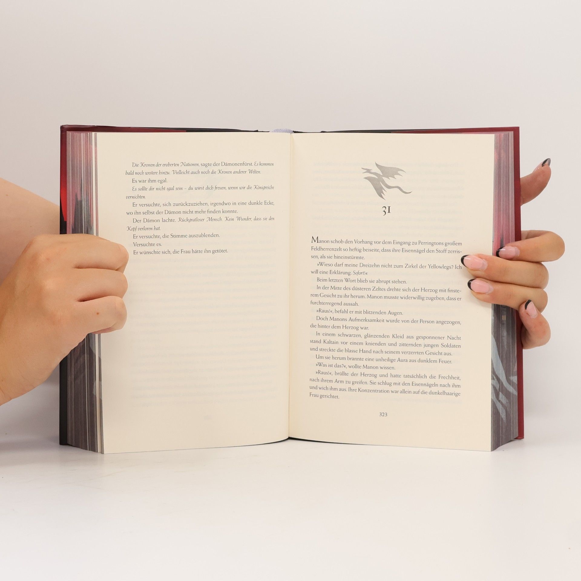 Tanja Ohlsen Throne of Glass - 4: Königin der Finsternis - limitierte Sonderausgabe mit Wendeumschlag und hochveredelter Gestaltung
