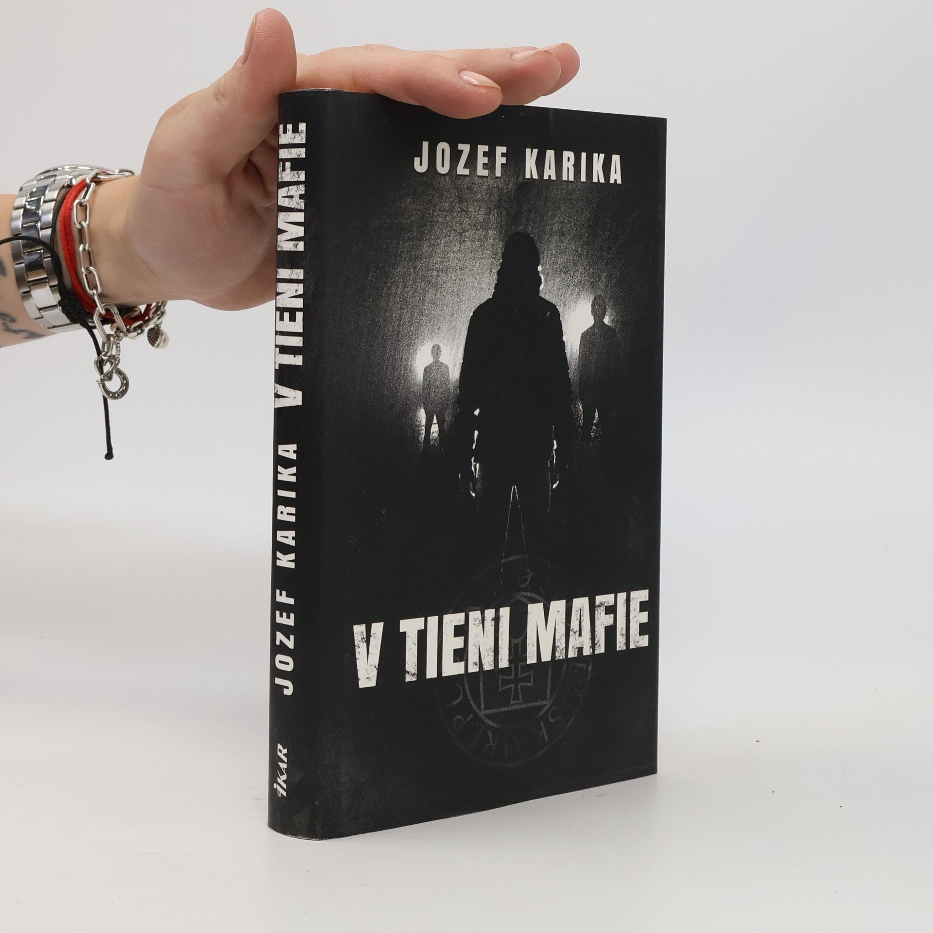 Jozef Karika V tieni mafie