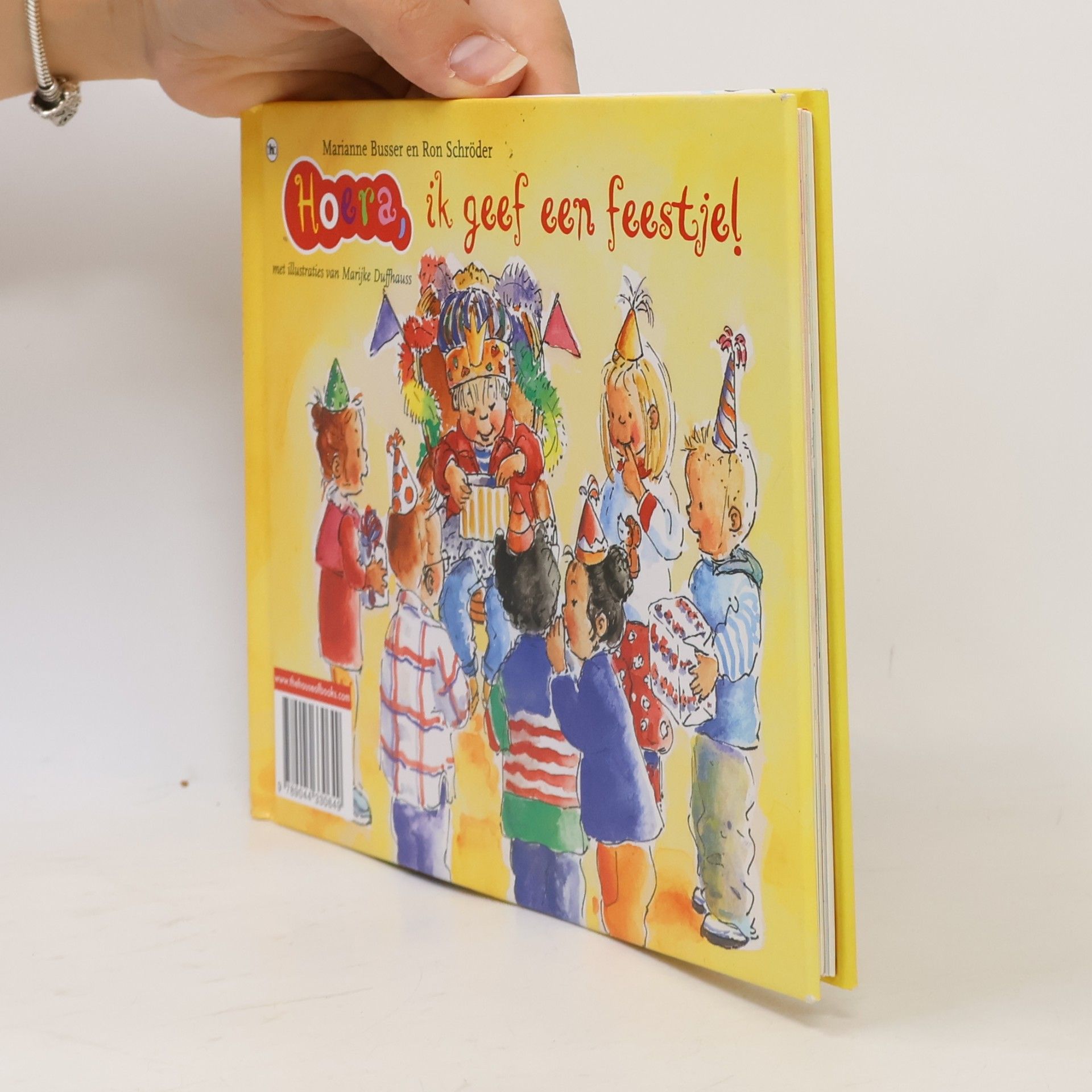 Marianne Busser Het is vakantie, Ik geef een feestje!