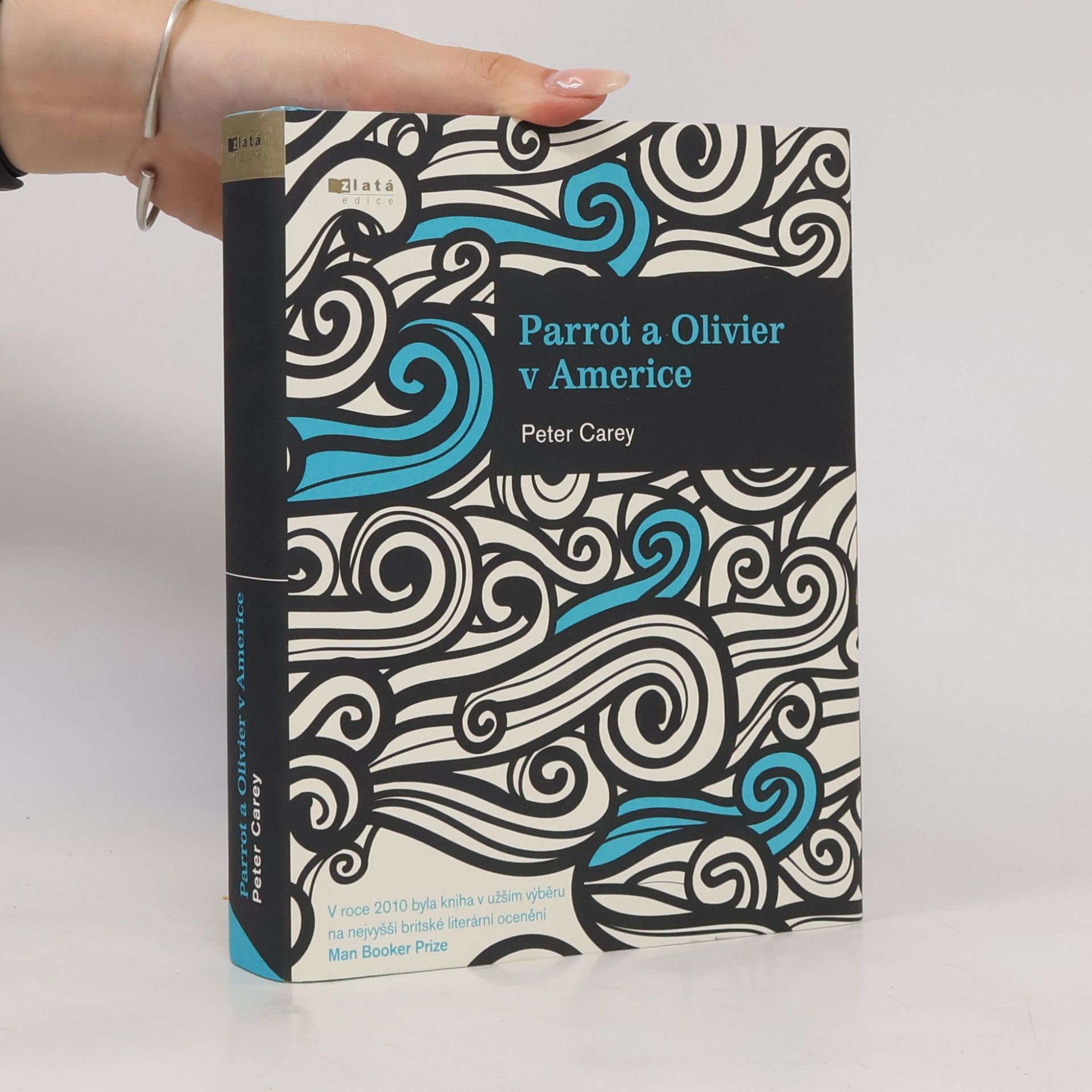 Peter Carey Parrot a Olivier v Americe