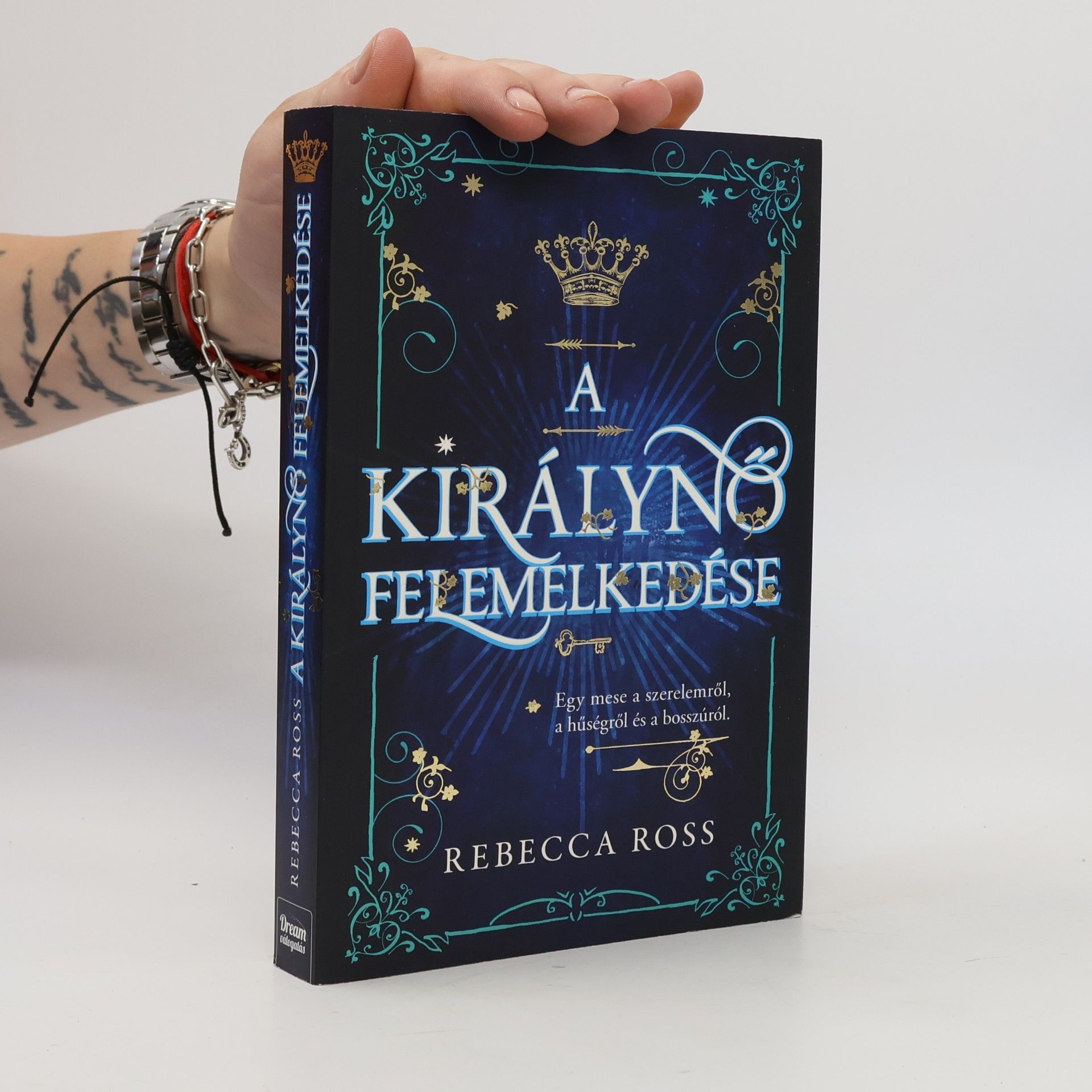Rebecca Ross A királynő felemelkedése
