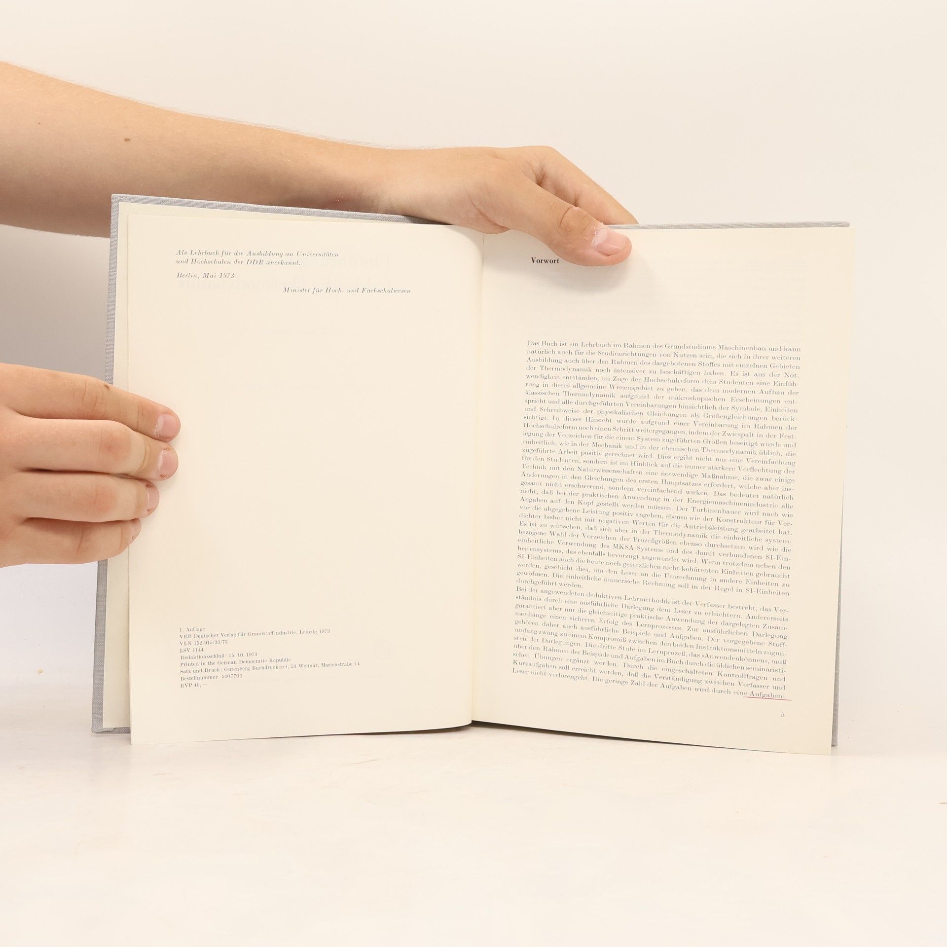 Walter Christian Einführung in die technische Thermodynamik