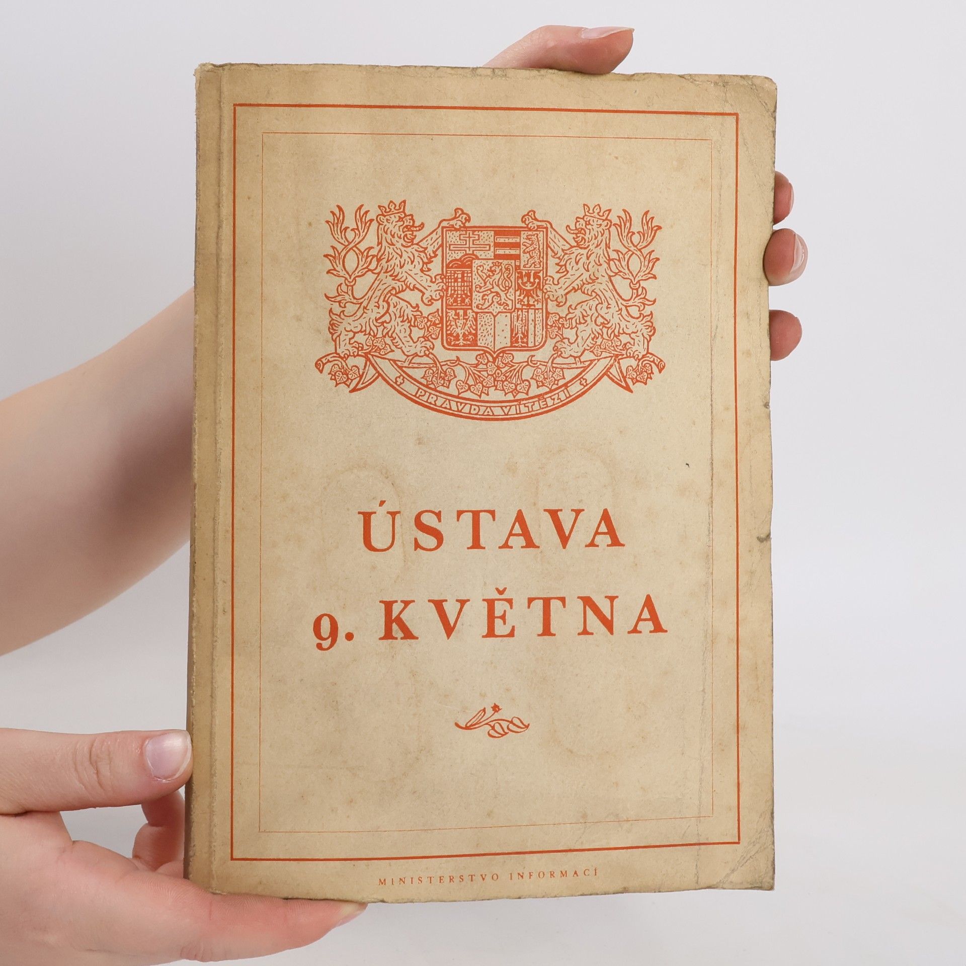 Autorenkollektiv Ústava 9. května