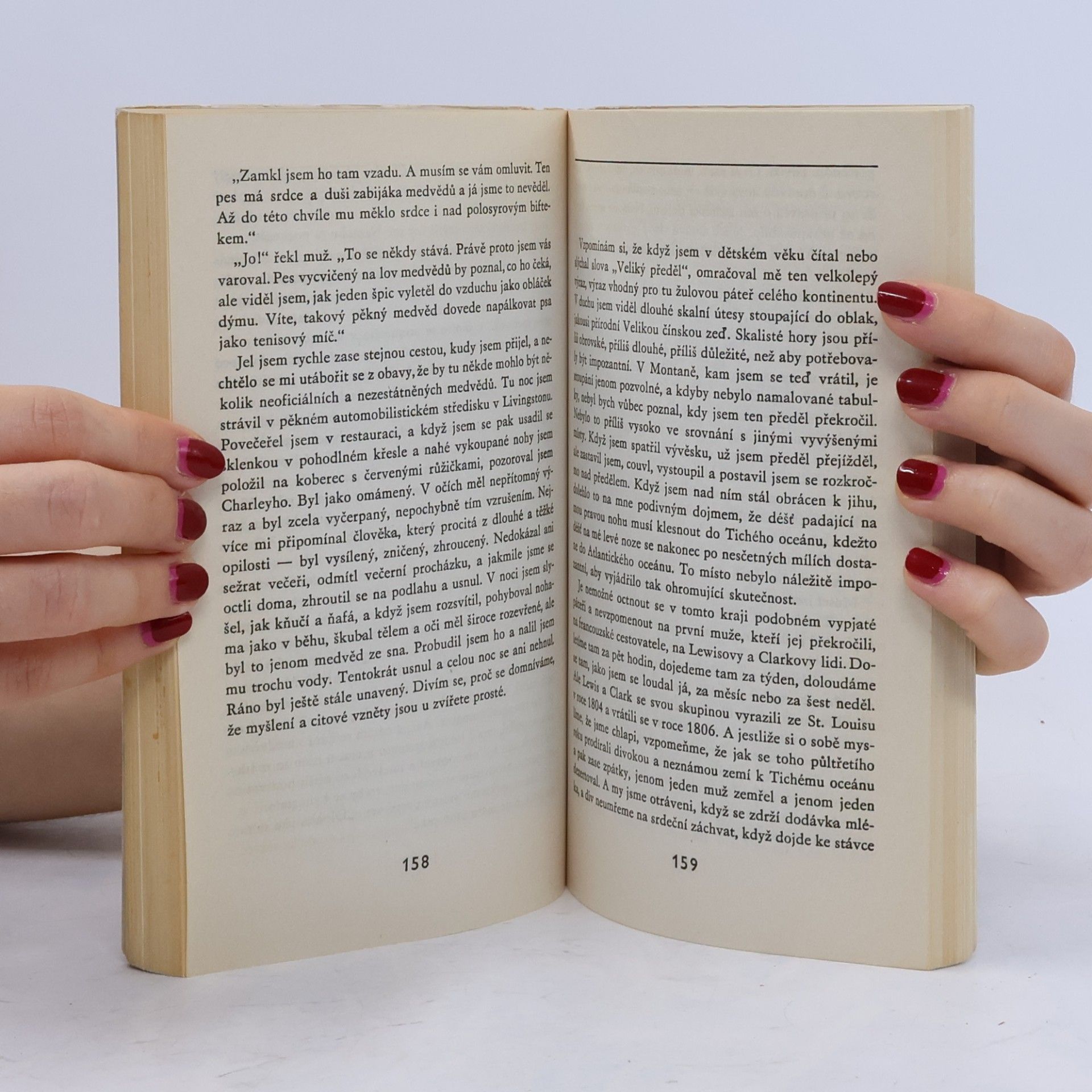John Steinbeck Toulky s Charleym za poznáním Ameriky