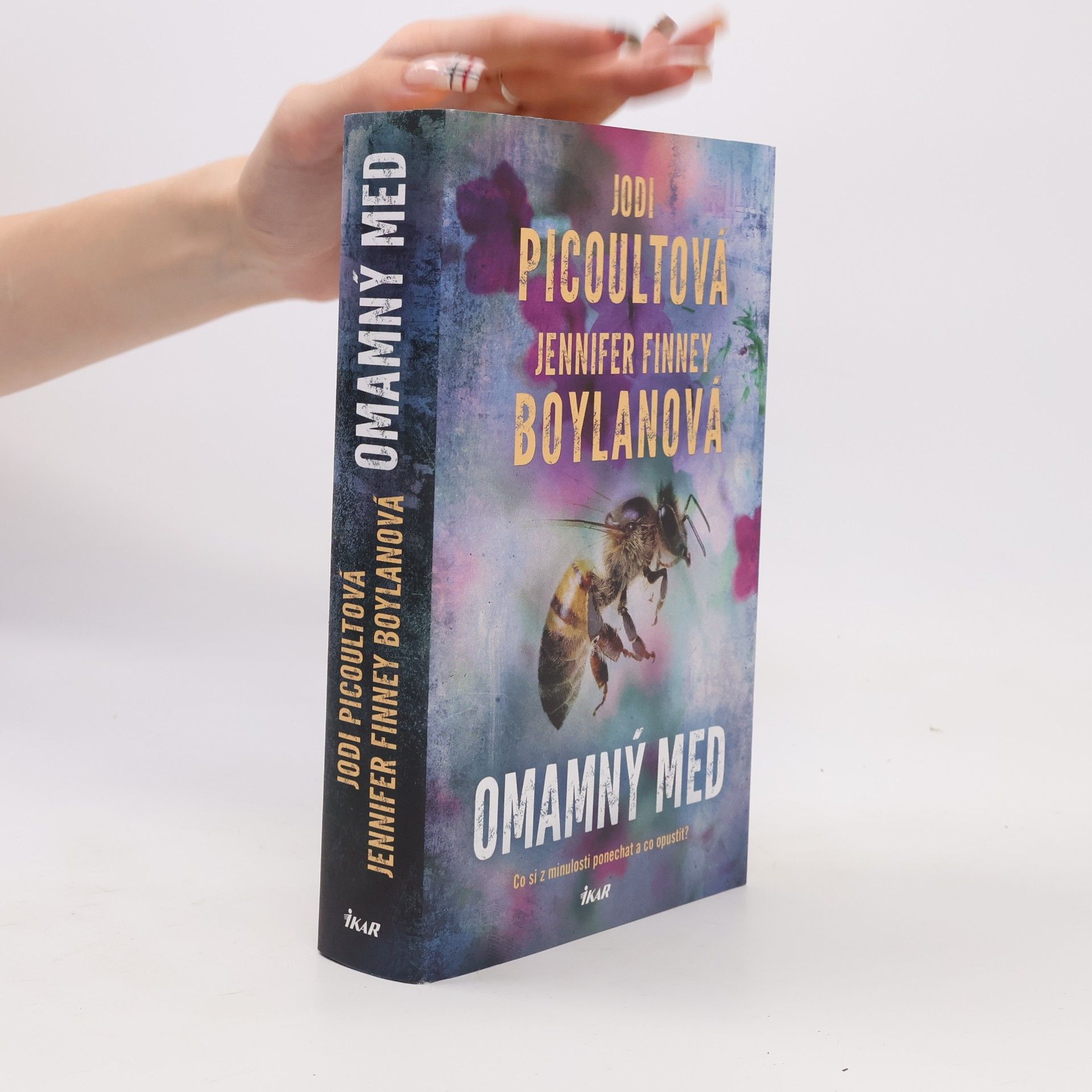 Jennifer Finneyová Boylanová  Omamný med