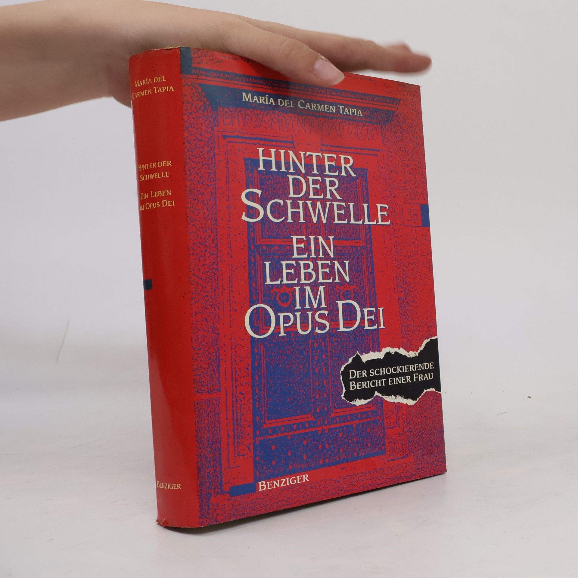 María del Carmen Tapia Hinter der Schwelle