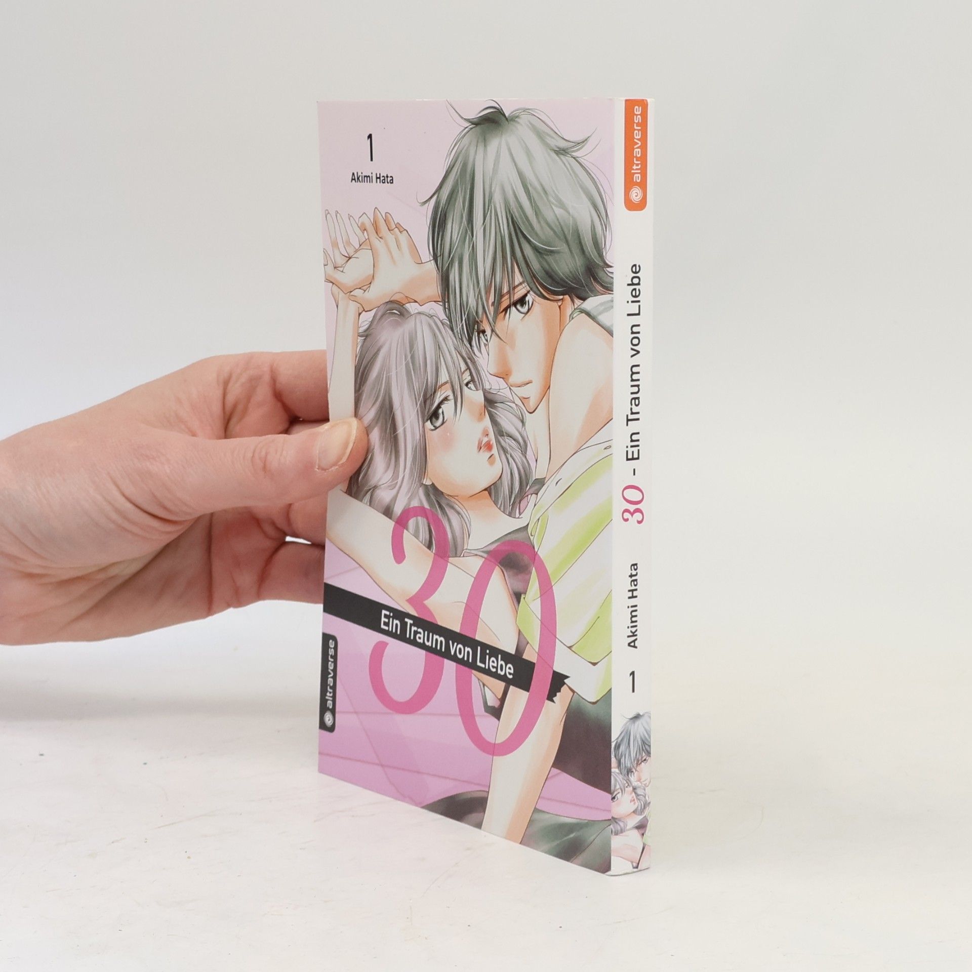 Akimi Hata 30 - Ein Traum von Liebe 01