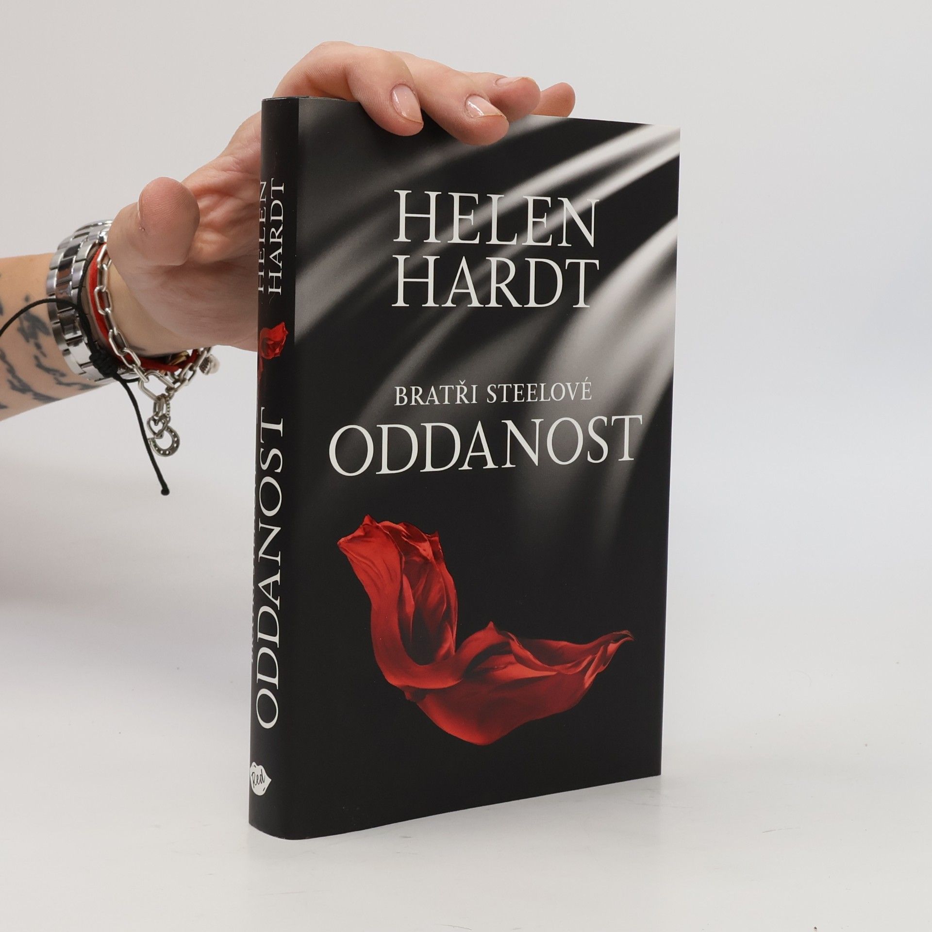 Helen Hardt Bratři Steelové. Oddanost