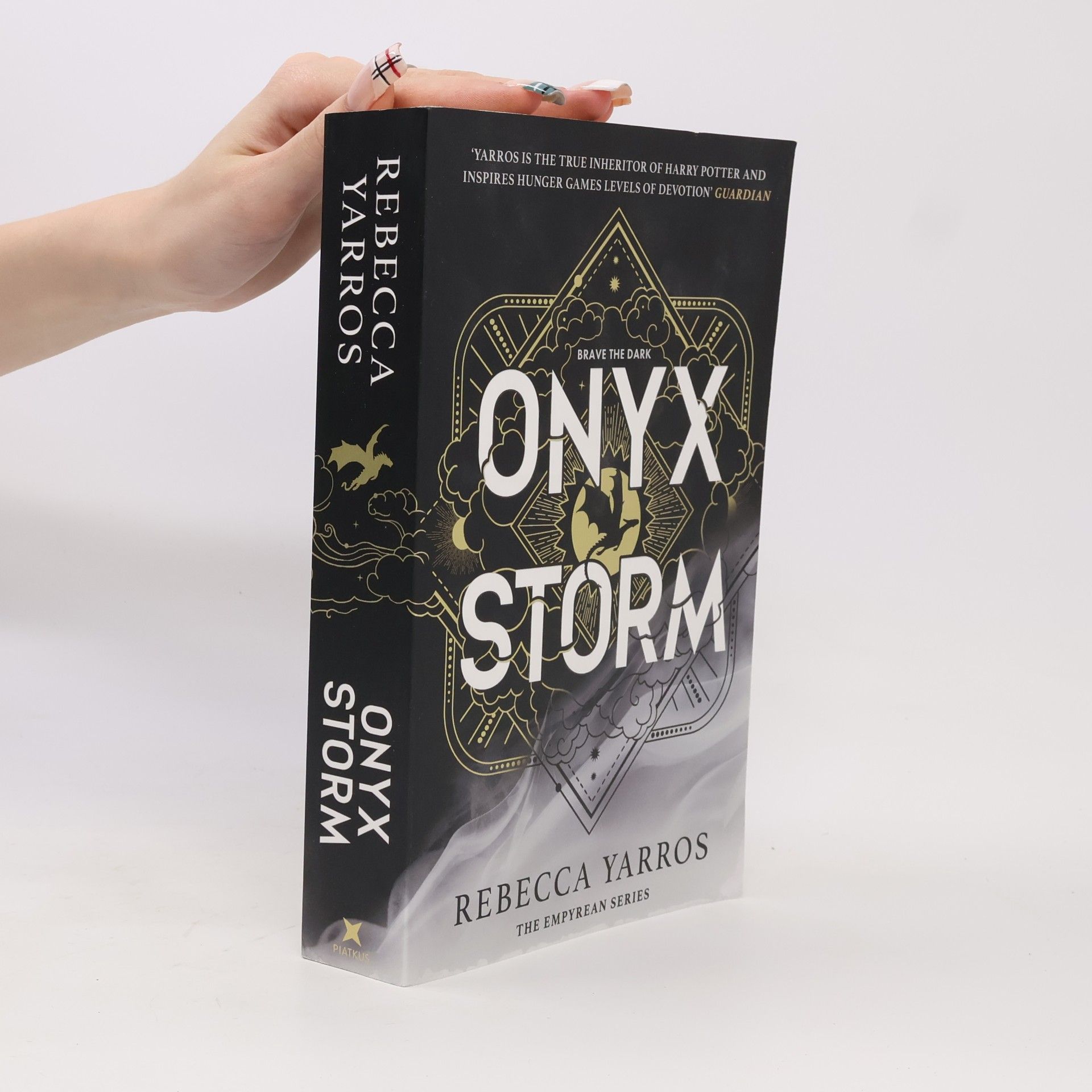 Rebecca Yarros Onyx Storm