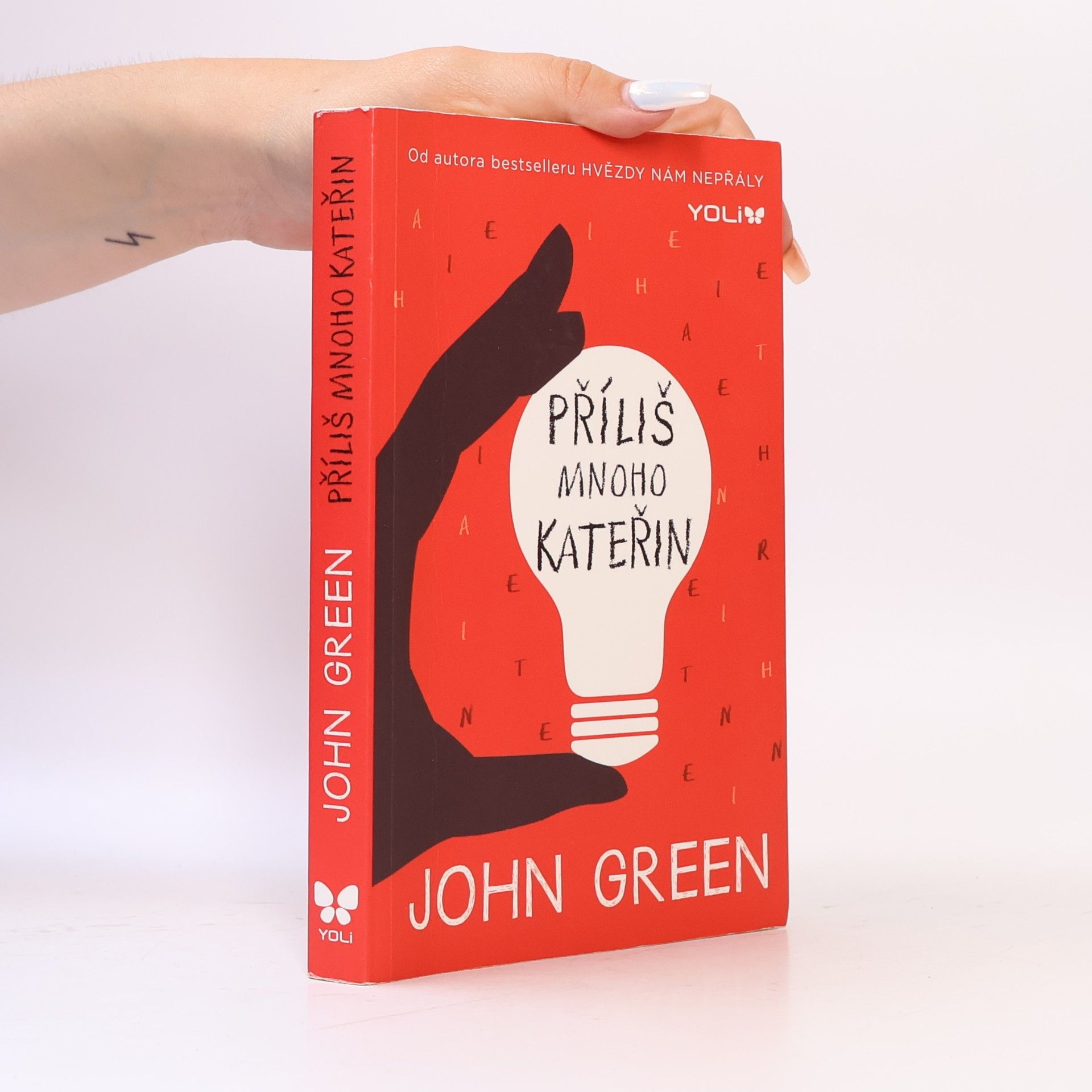John Green Příliš mnoho Kateřin