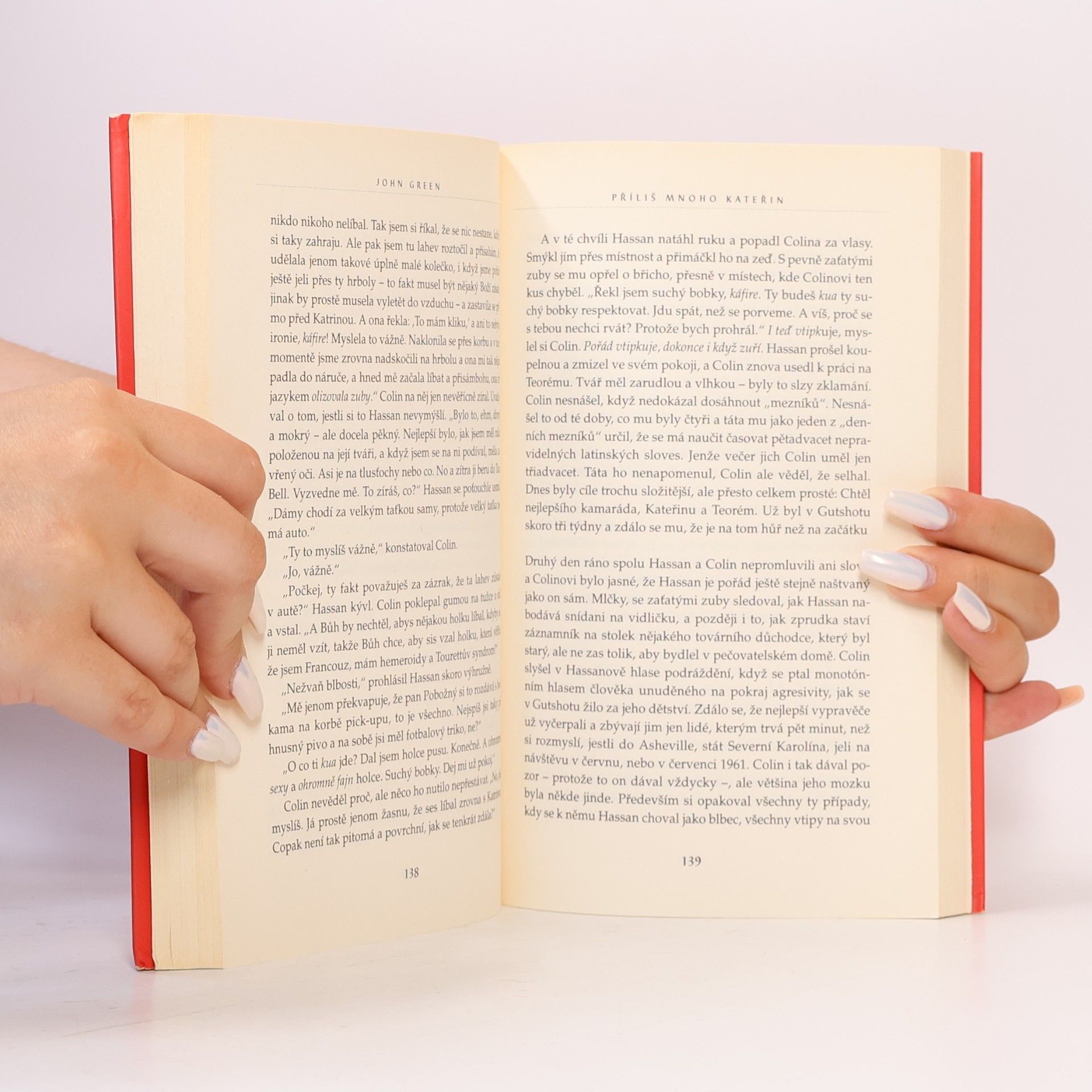 John Green Příliš mnoho Kateřin