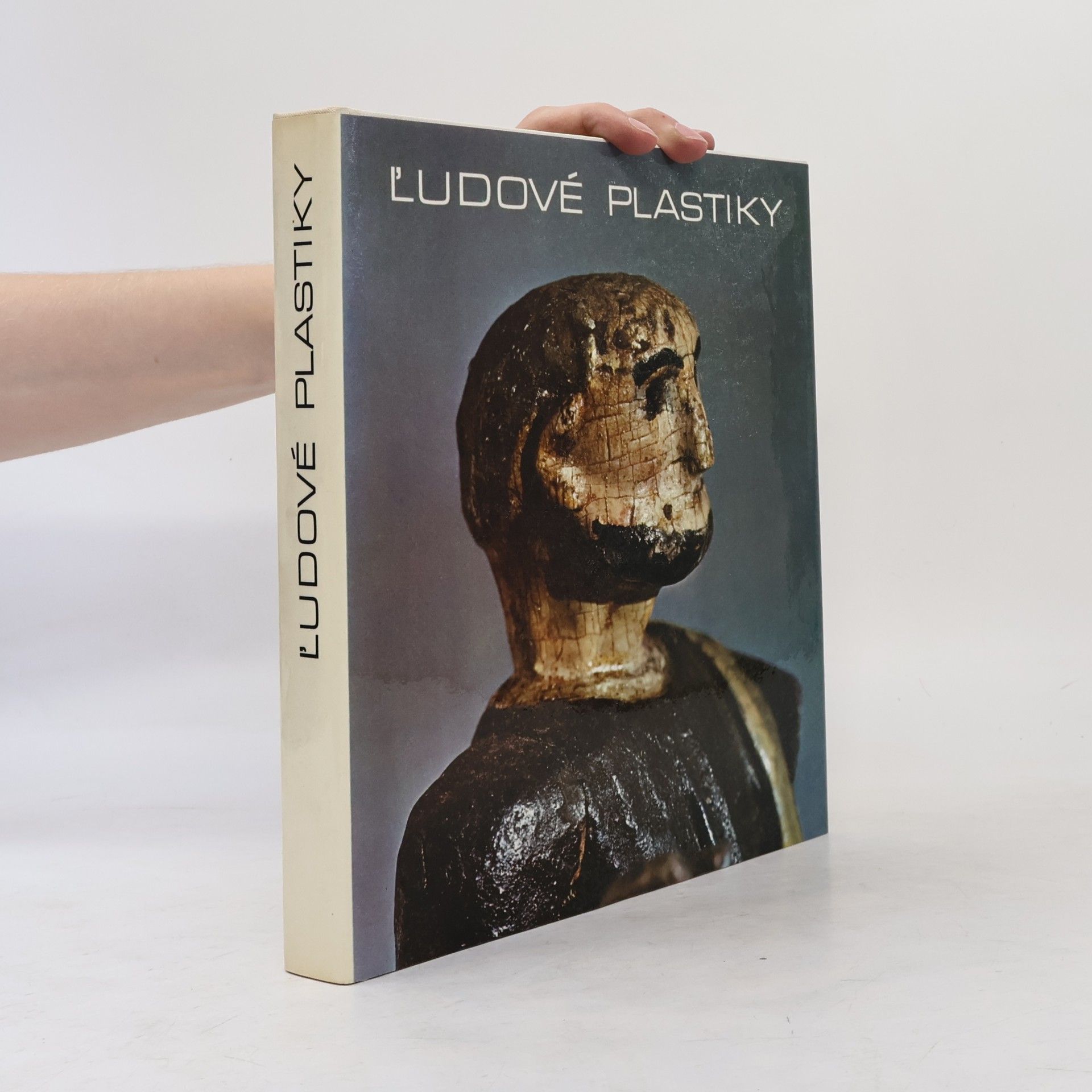 Soňa Kovačevičová Ľudové plastiky
