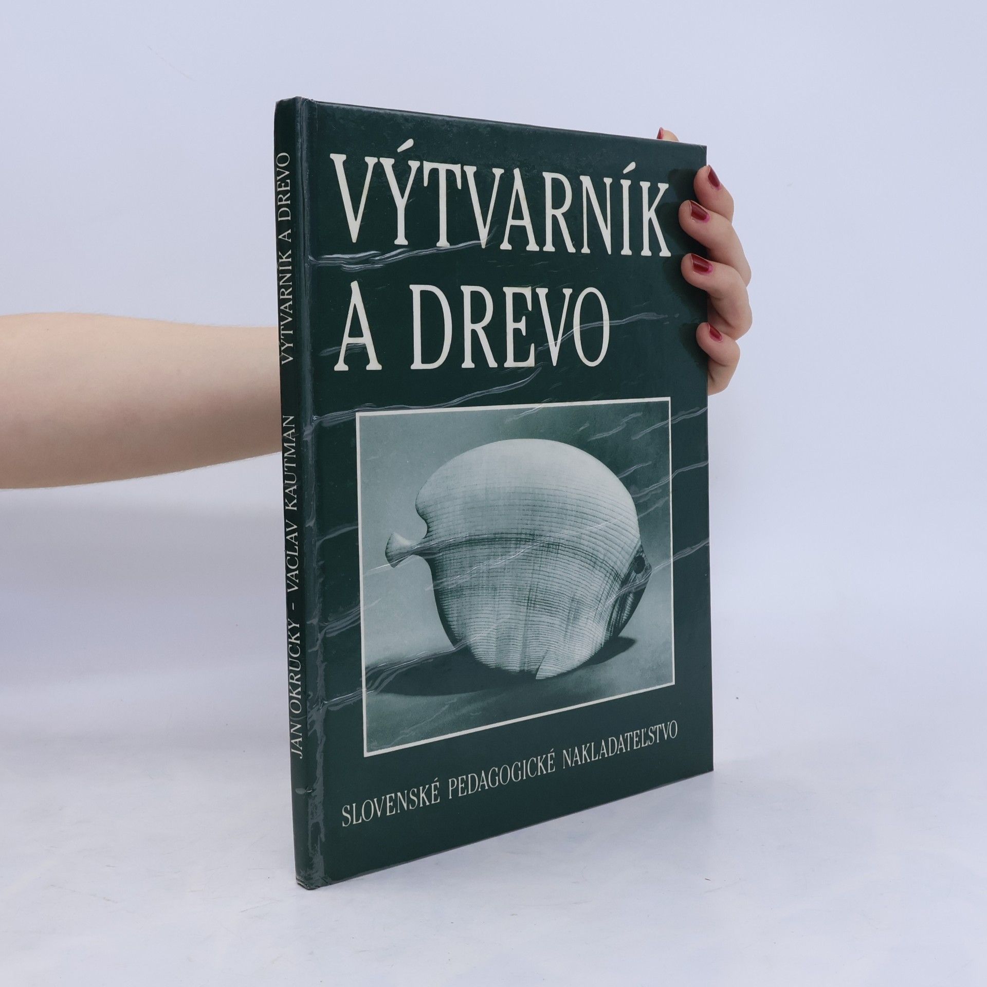 Ján Okrucký Výtvarník a drevo
