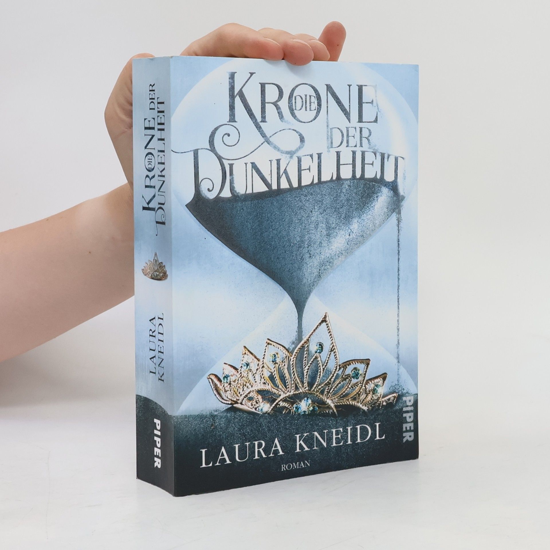 Laura Kneidl Die Krone der Dunkelheit