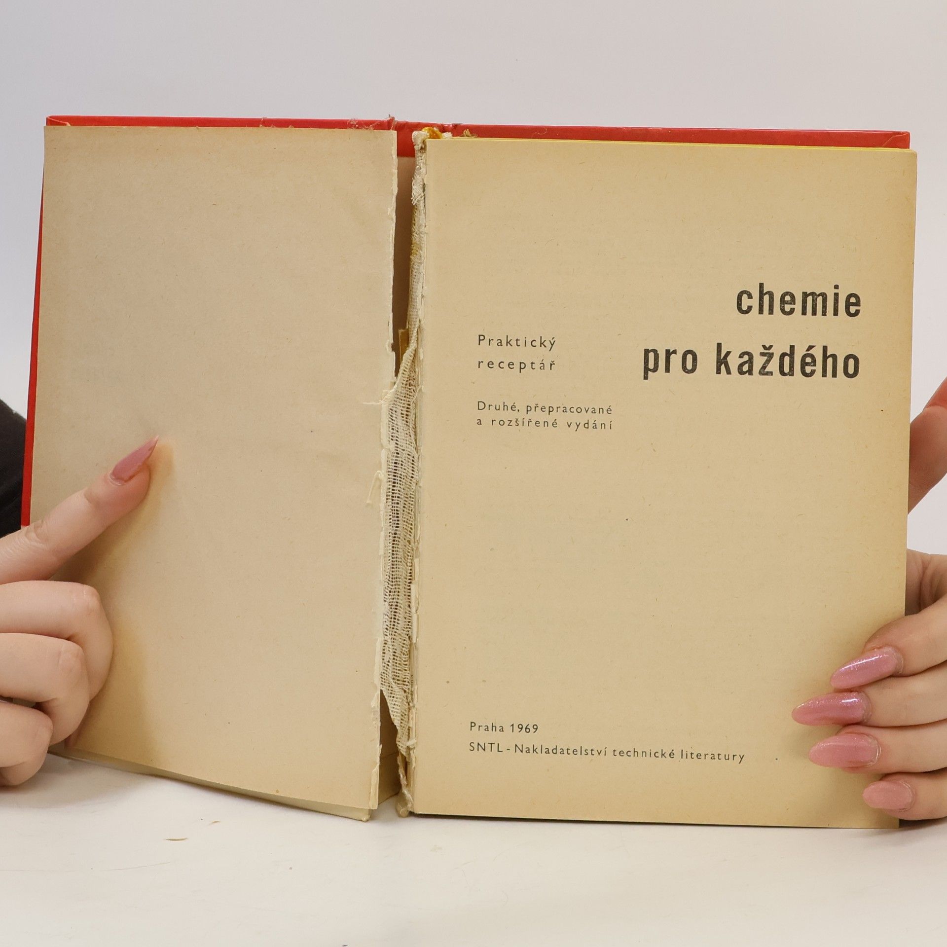 Collectif d'auteurs Chemie pro každého