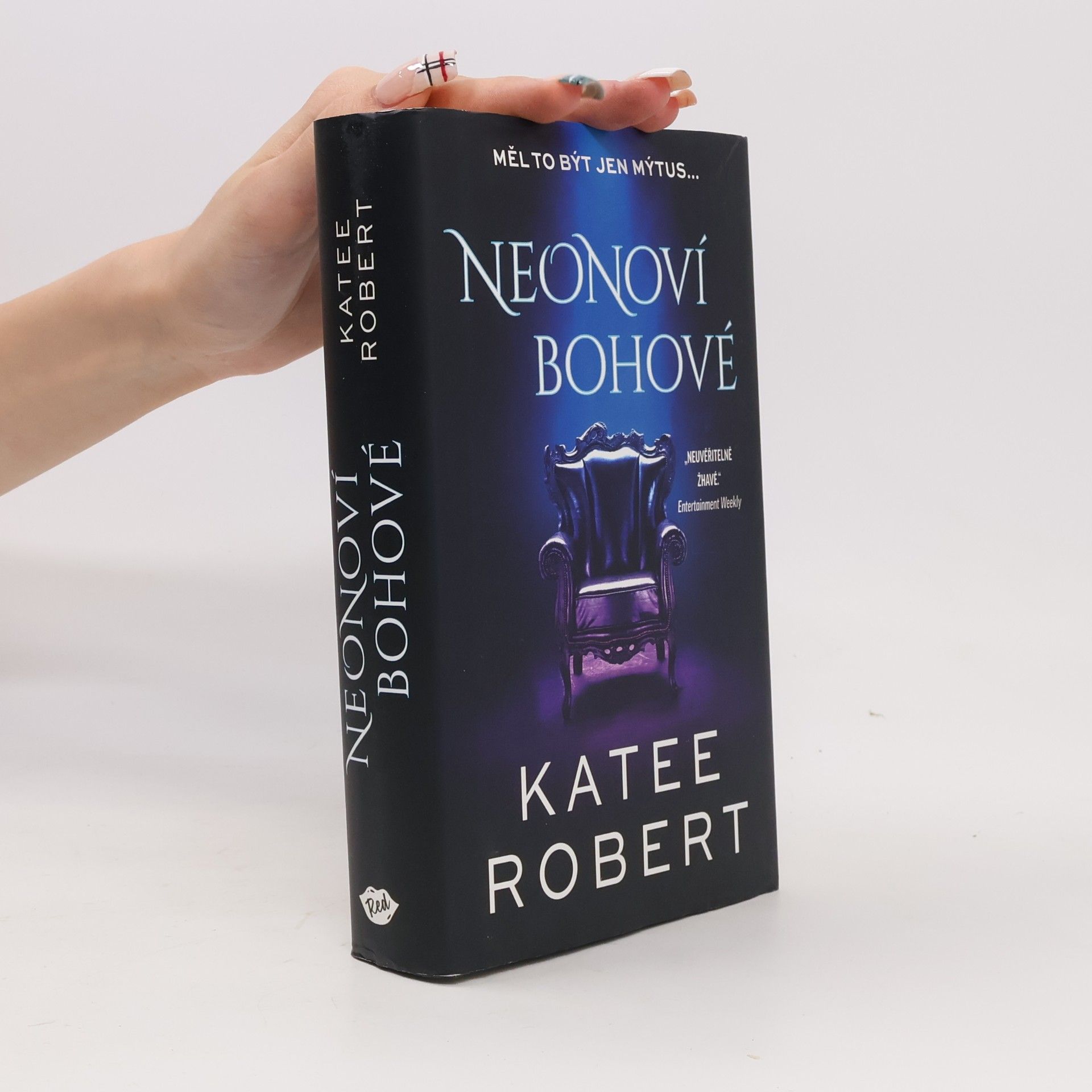 Katee Robert Neonoví bohové