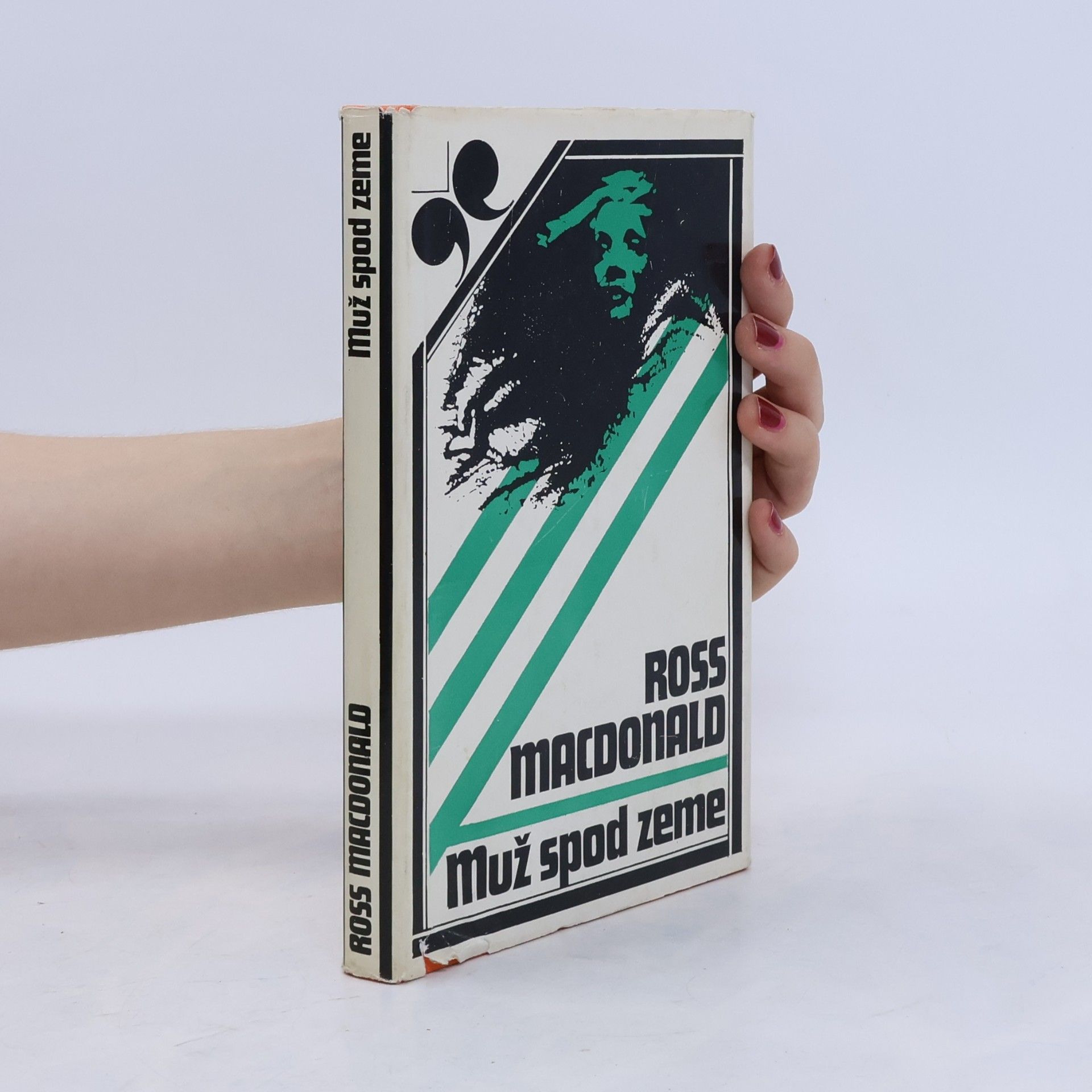 Ross Macdonald Muž spod zeme