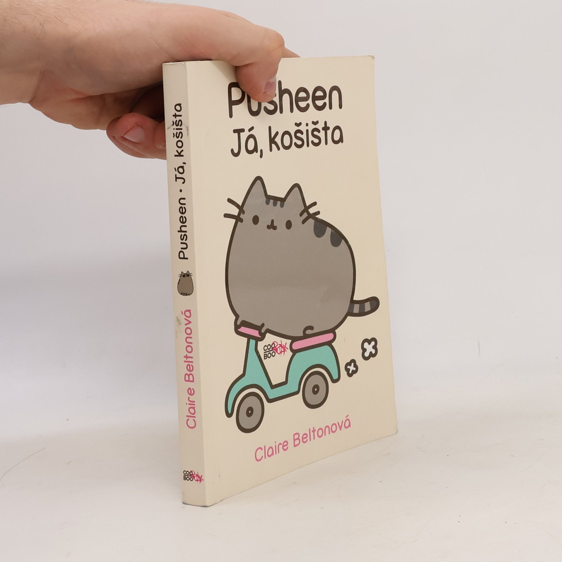 Claire Belton Pusheen. Já, košišta