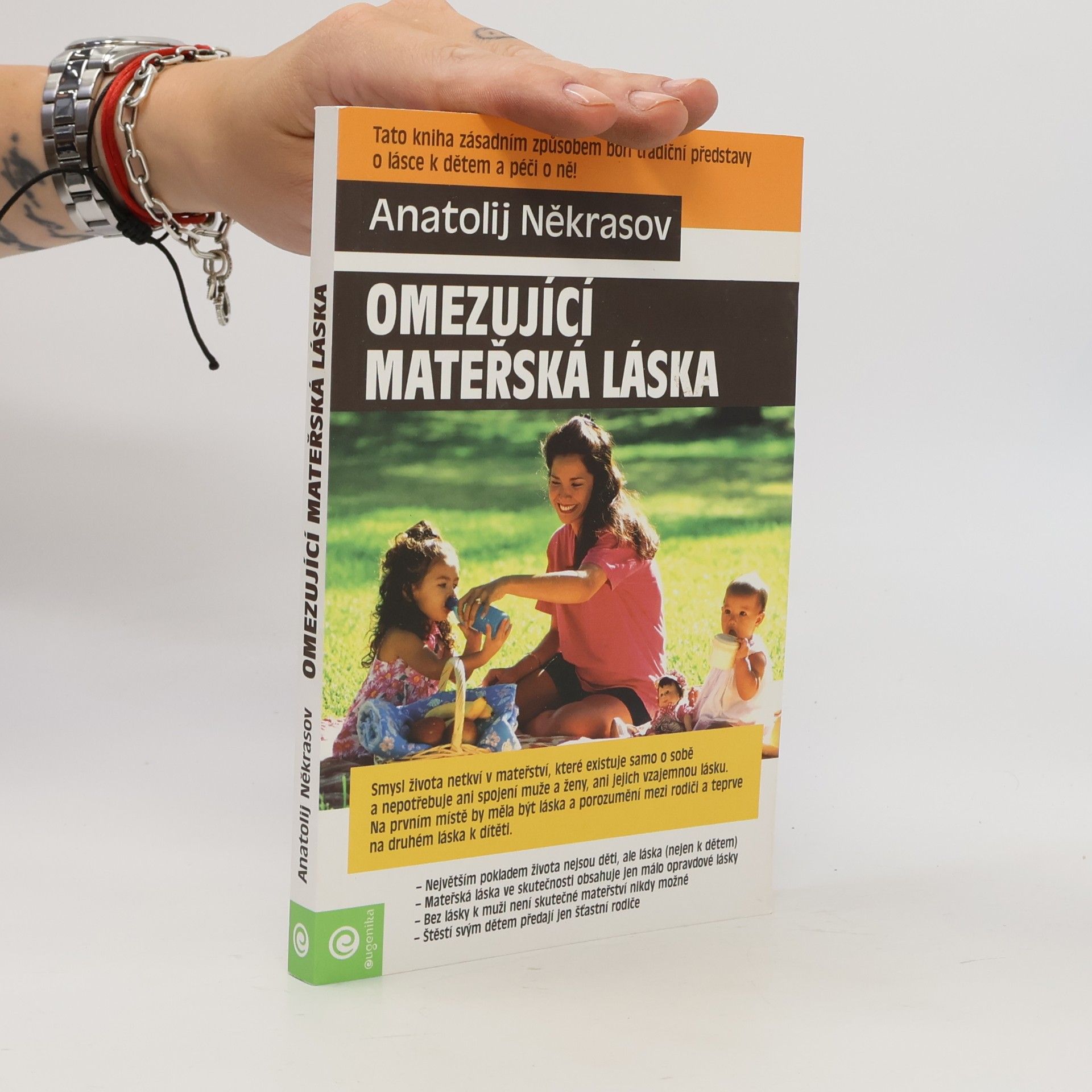 Anatolij Někrasov Omezující mateřská láska