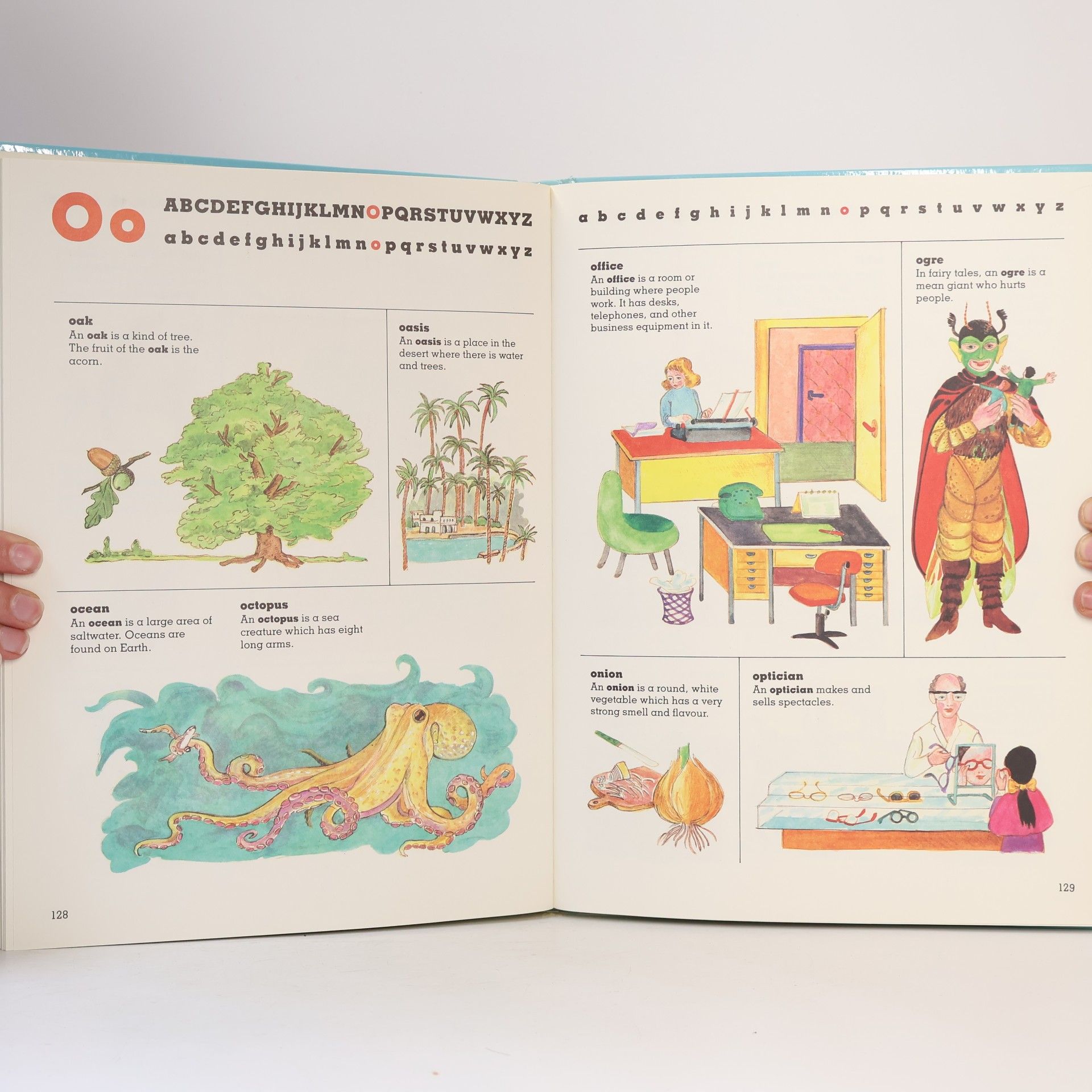 Autorenkollektiv Children's First Dictionary