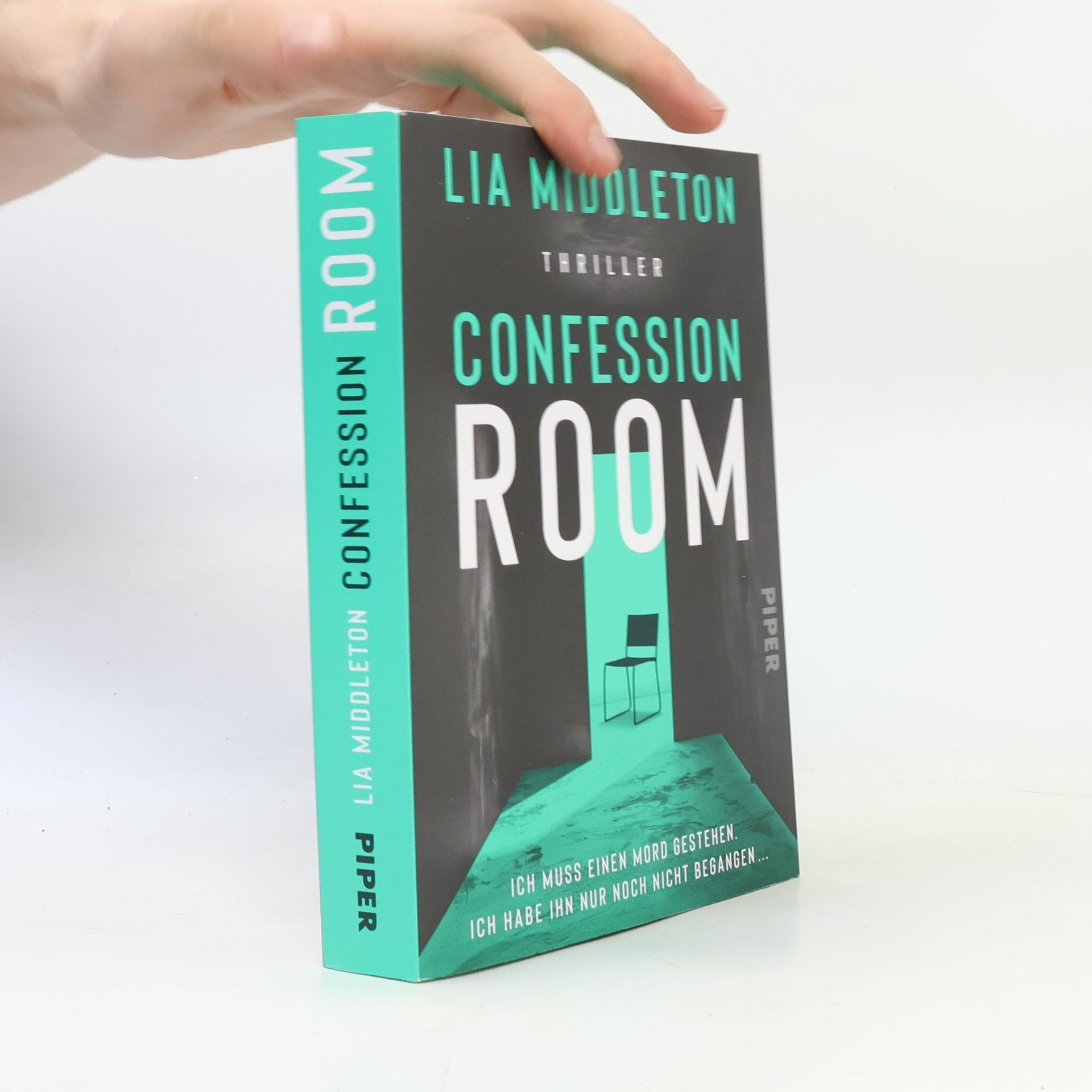 Lia Middleton Confession Room