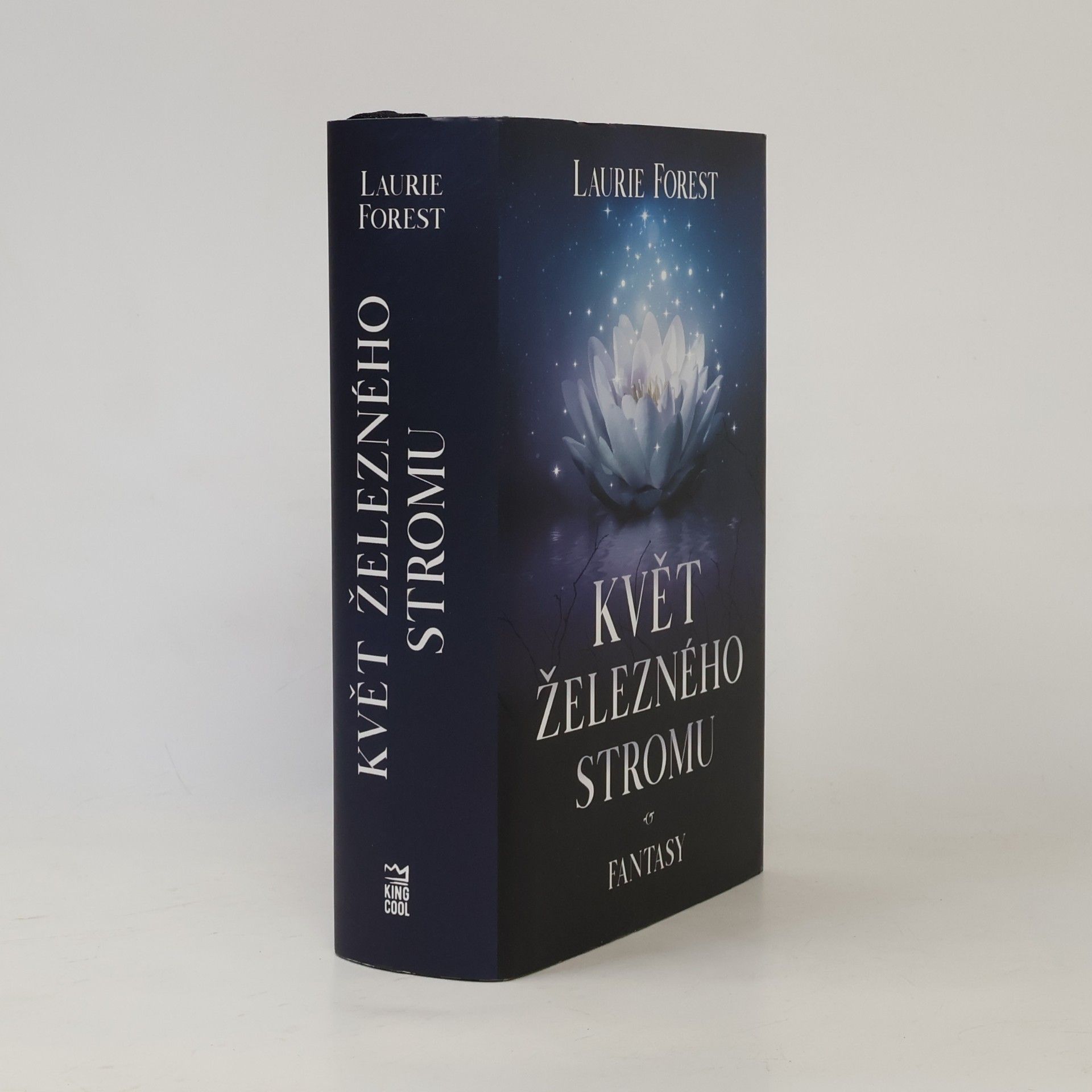 Laurie Forest Květ železného stromu