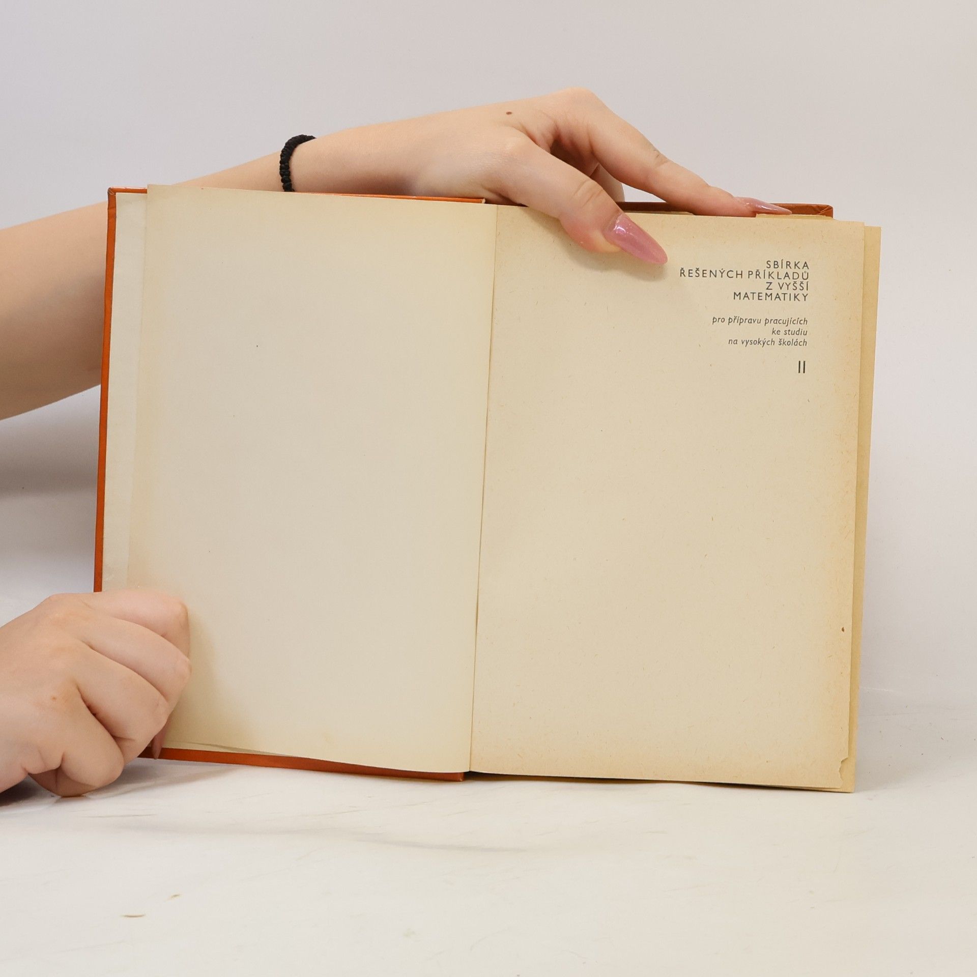 Antonín Hlaváček Sbírka řešených příkladů z vyšší matematiky II