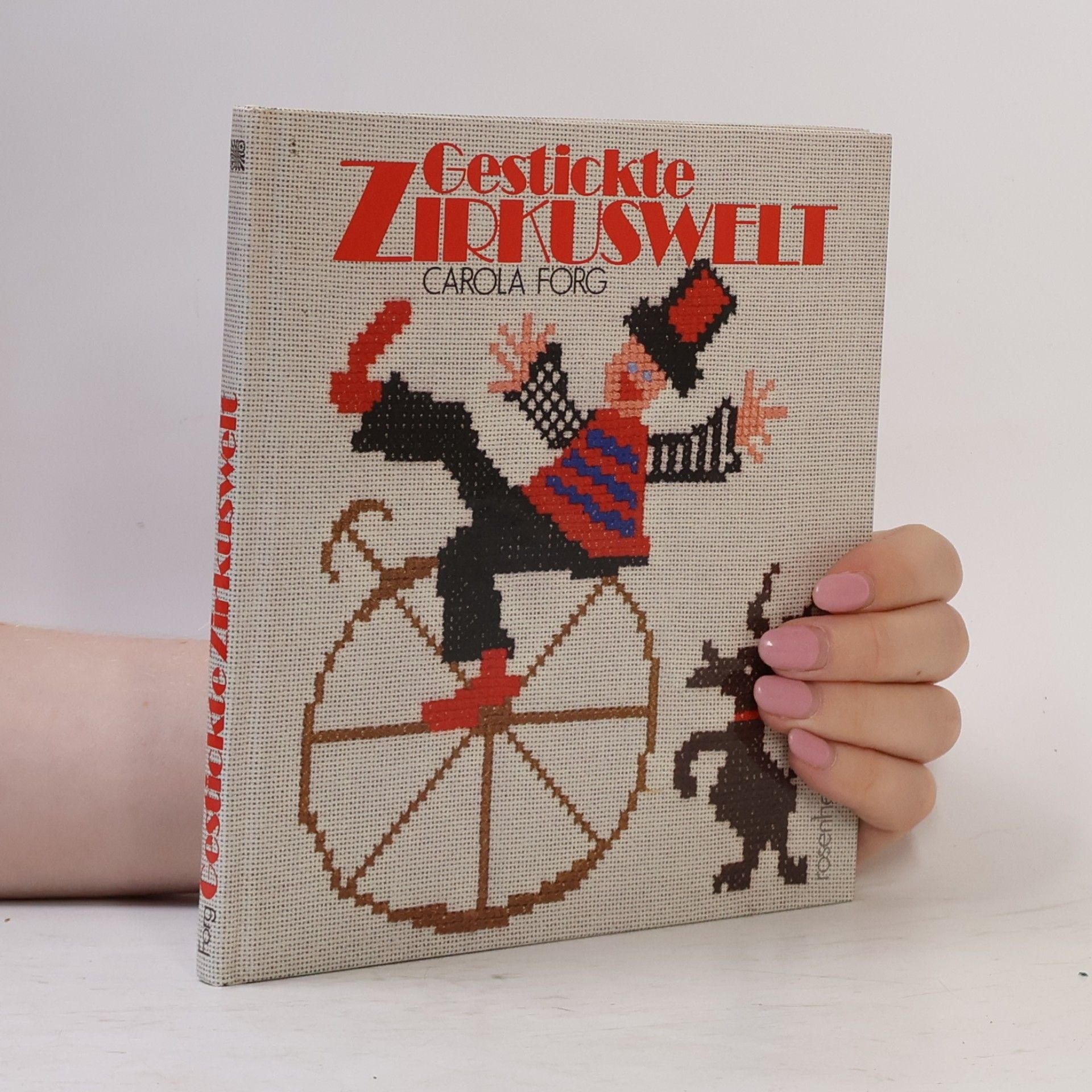 Gestickte Zirkuswelt