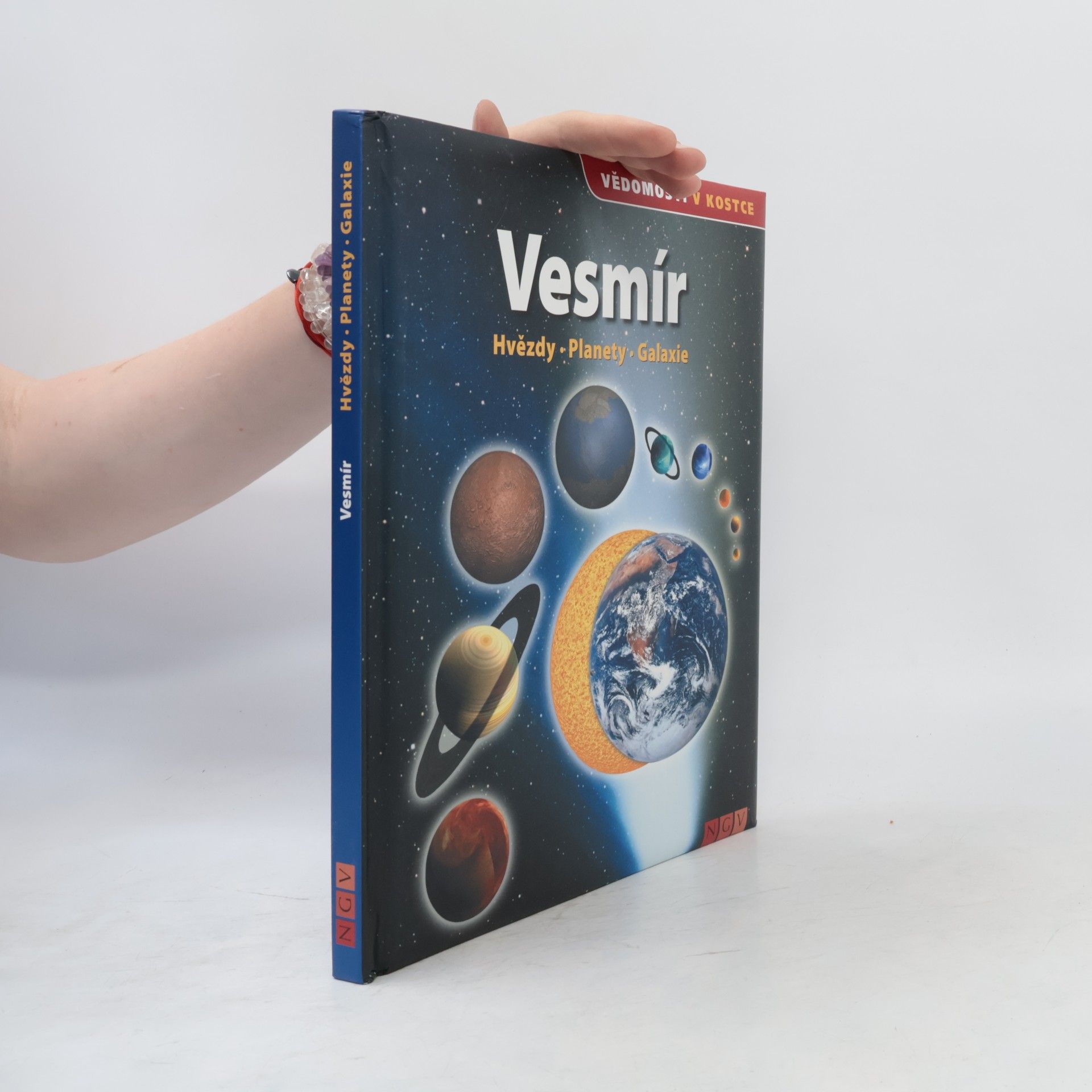 Autorenkollektiv Vesmír