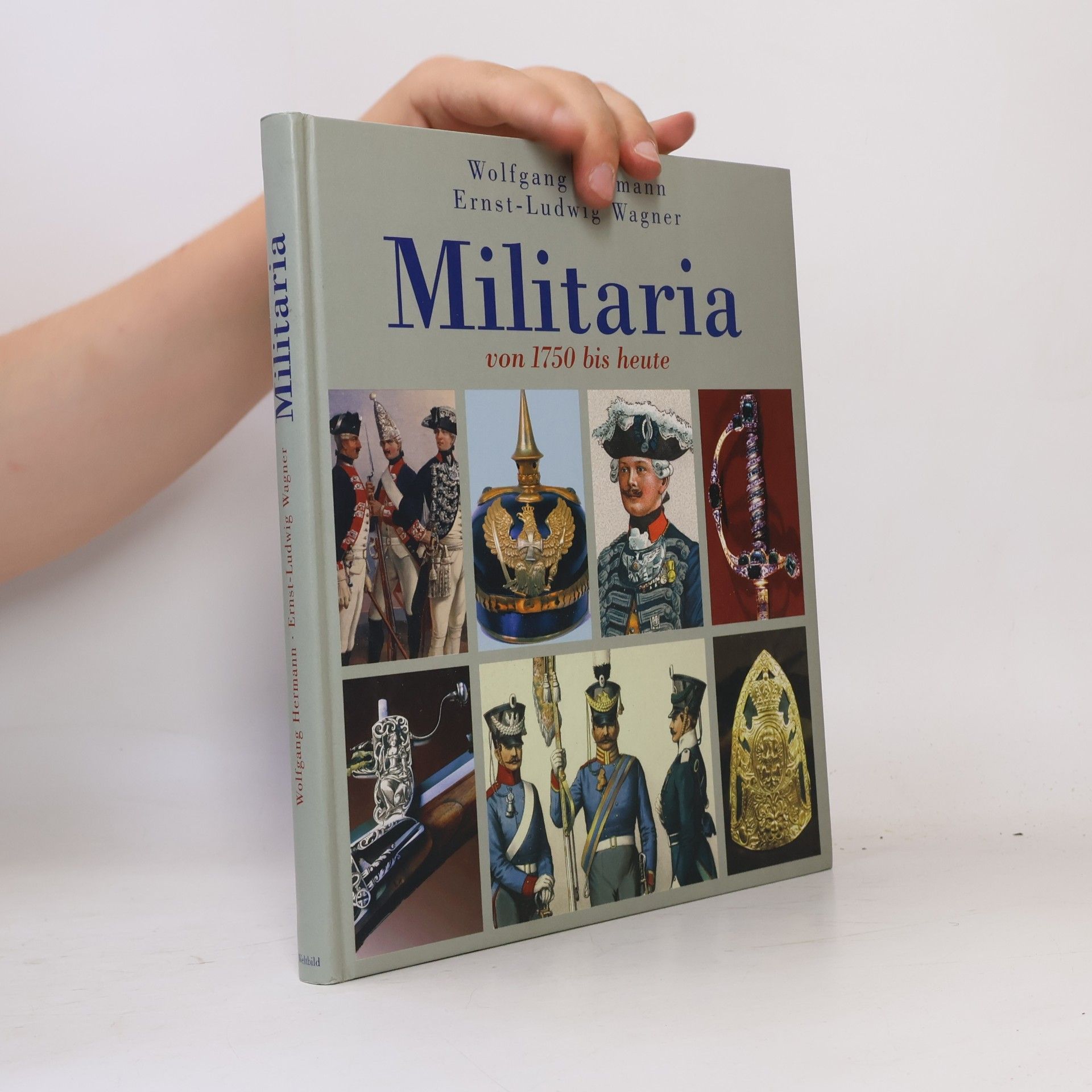 Militaria