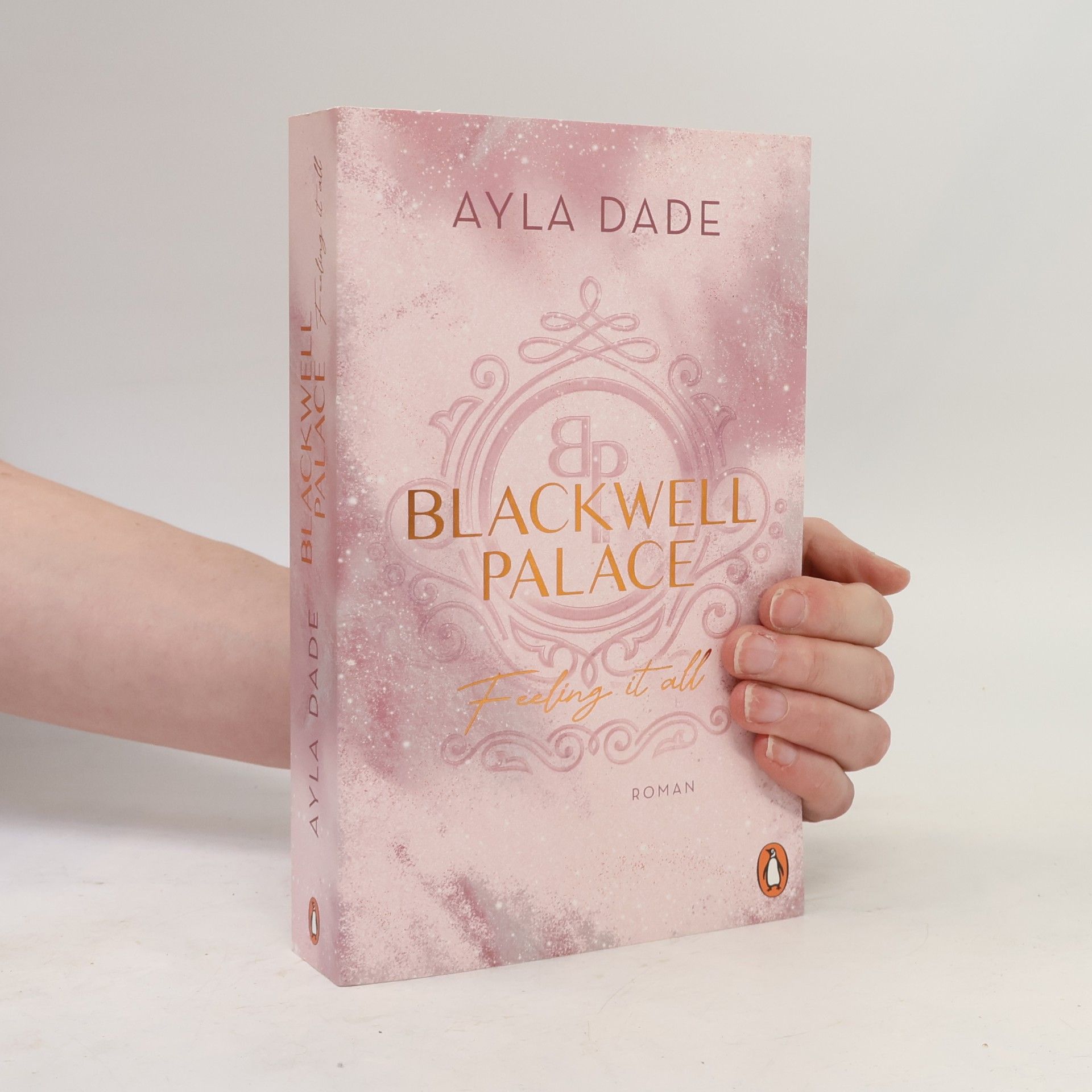 Ayla Dade Blackwell Palace. Feeling it all