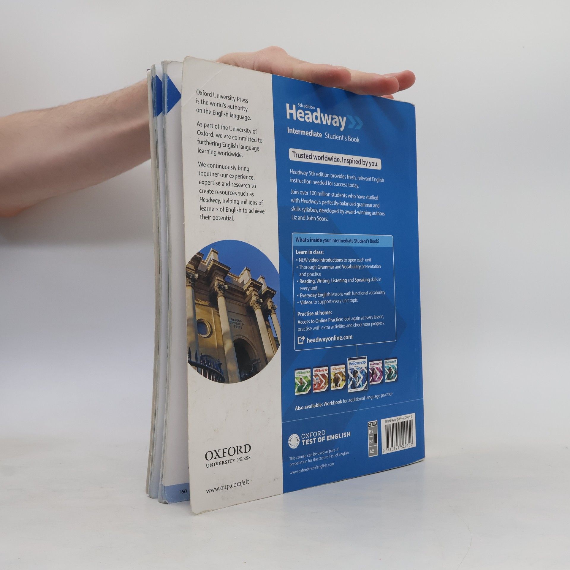 Auteurscollectief New Headway Fifth Edition Intermediate Student's Book with Online Practice