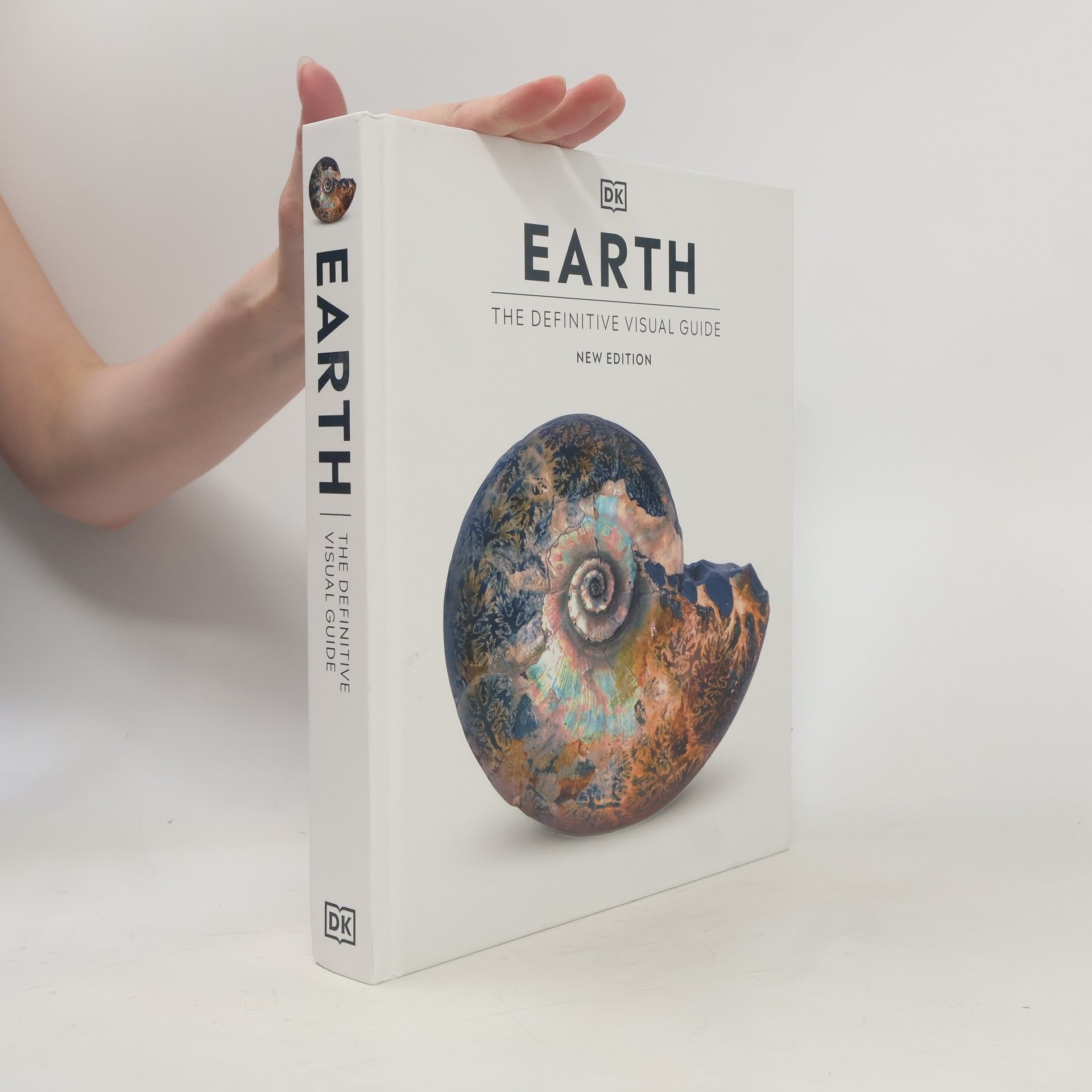 Dorling Kindersley Publishing Earth – New Edition