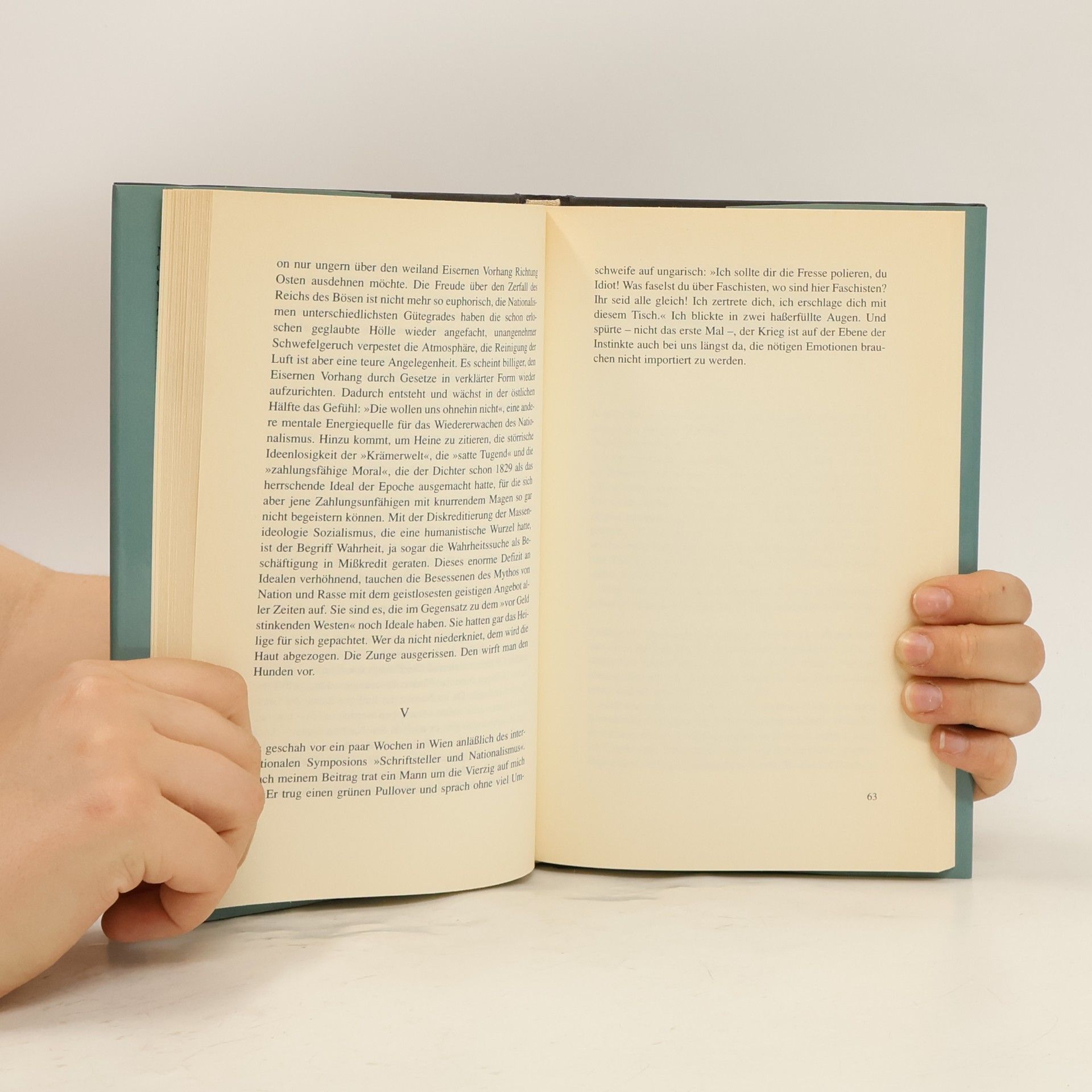 Andreas P. Pittler Zwischen Feder und Fahne