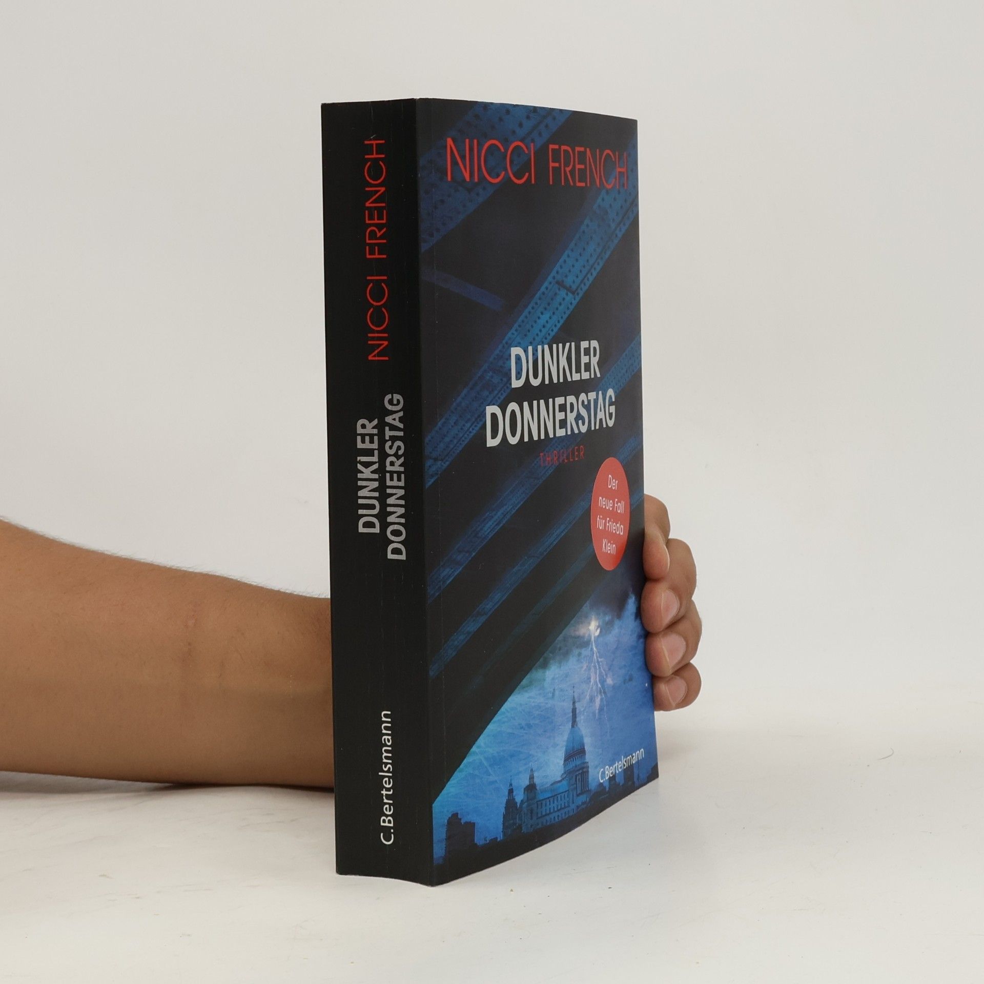 Nicci French Dunkler Donnerstag