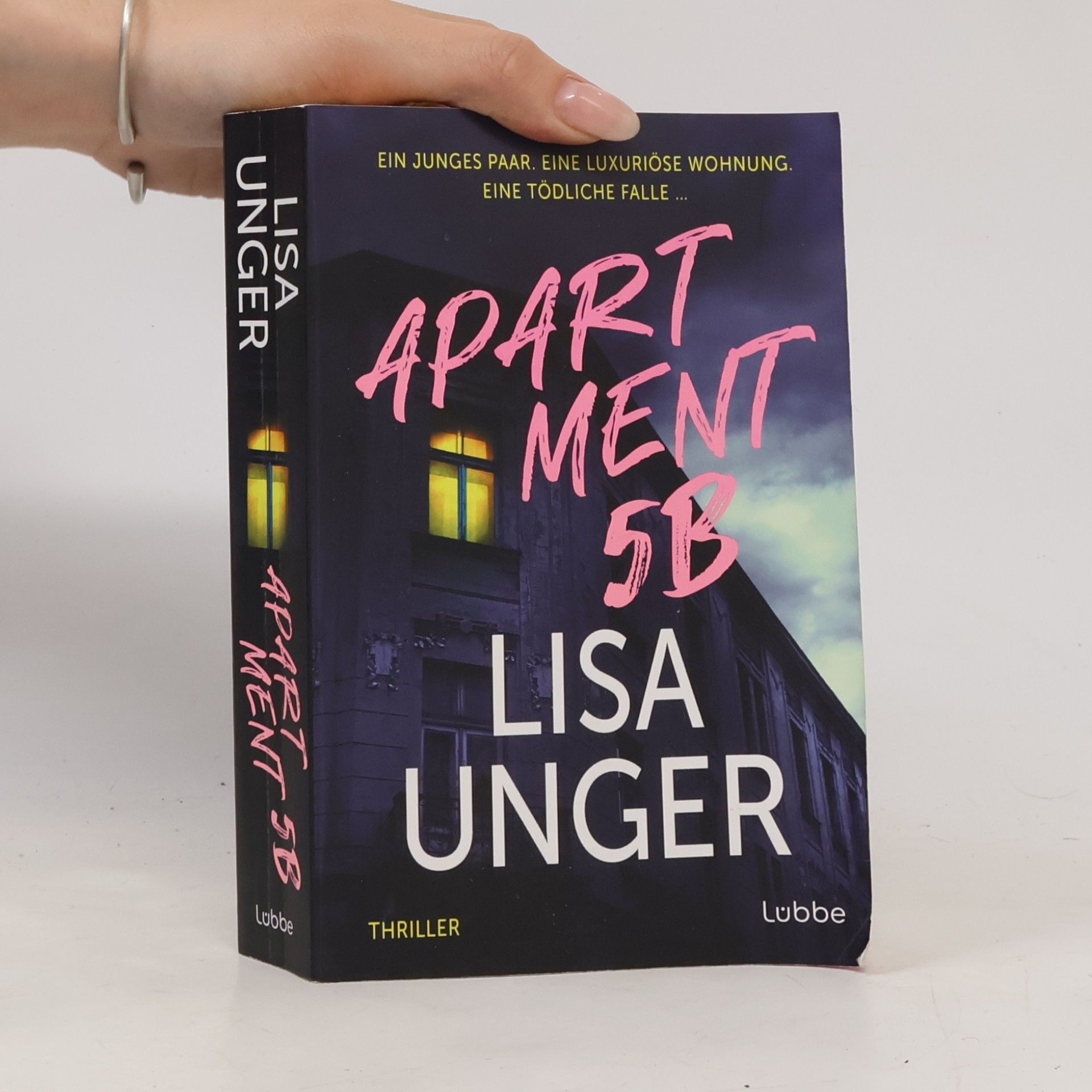 Lisa Unger Apartment 5B