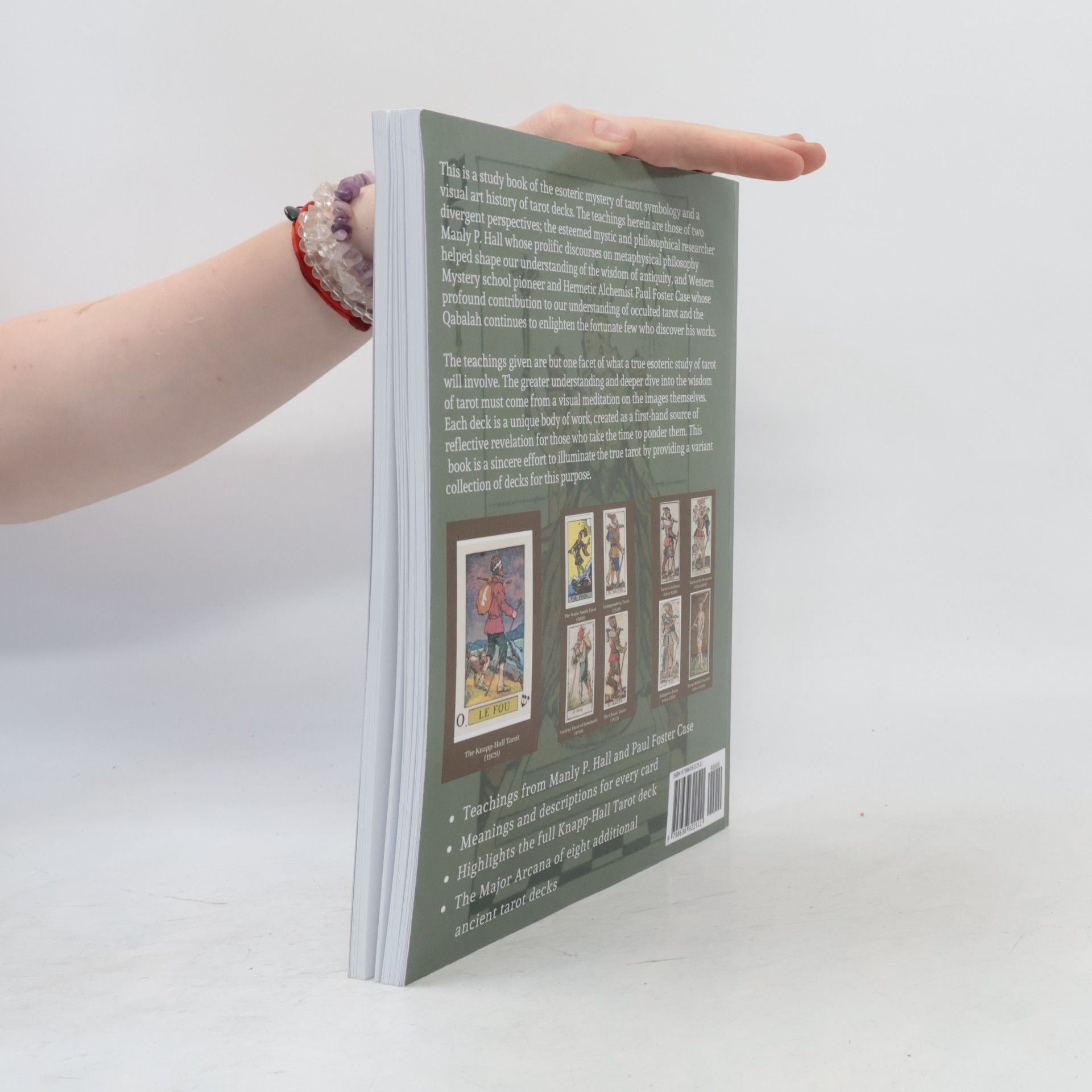 Teresa Mayville A Study of Ancient Tarot Wisdom: Featuring an Analysis of Tarot Cards by Manly P. Hall and Excerpts from Oracle of the Tarot by Paul Foster Case: Includes Images from Nine of the Earliest Tarot Decks