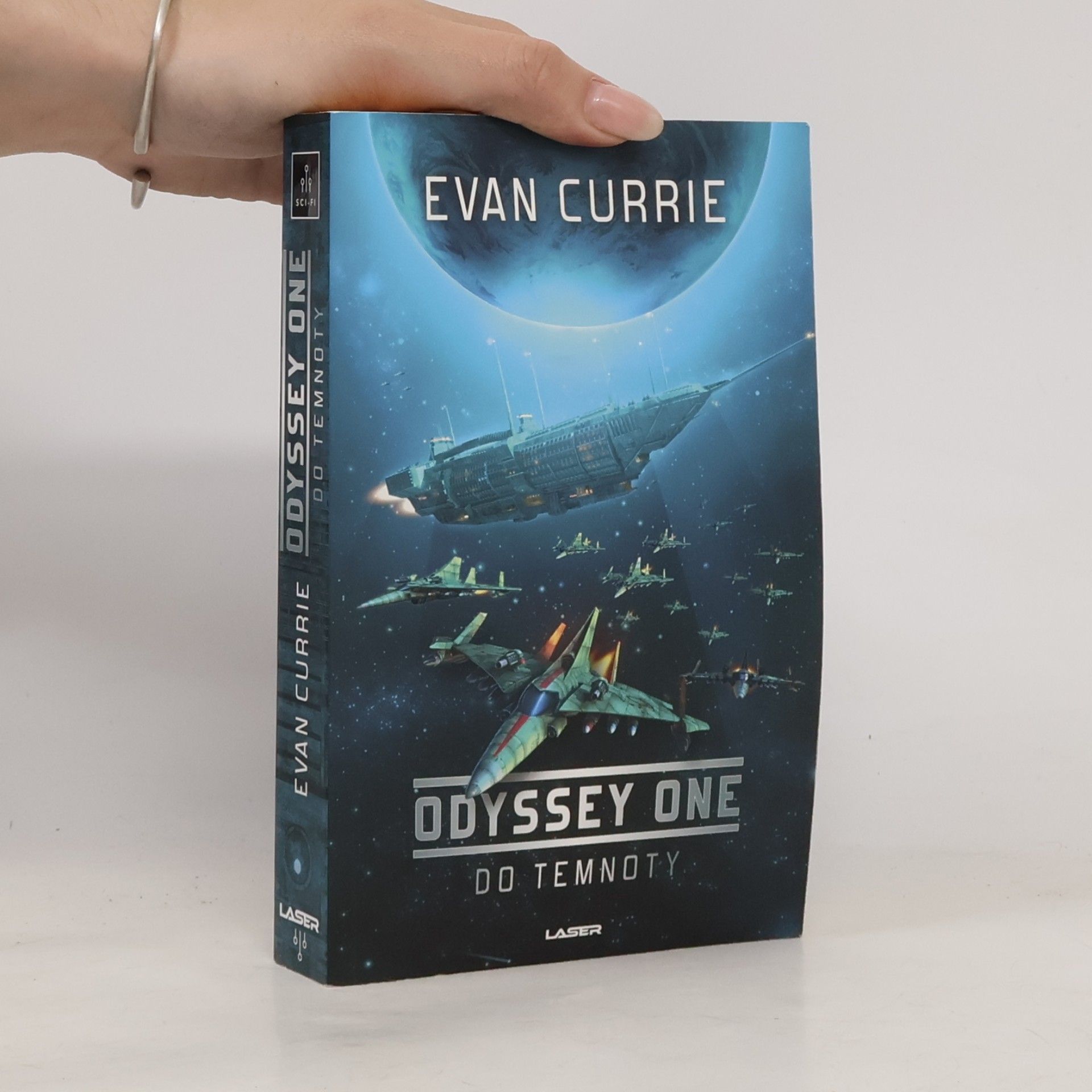 Evan Currie Odyssey one. Do temnoty