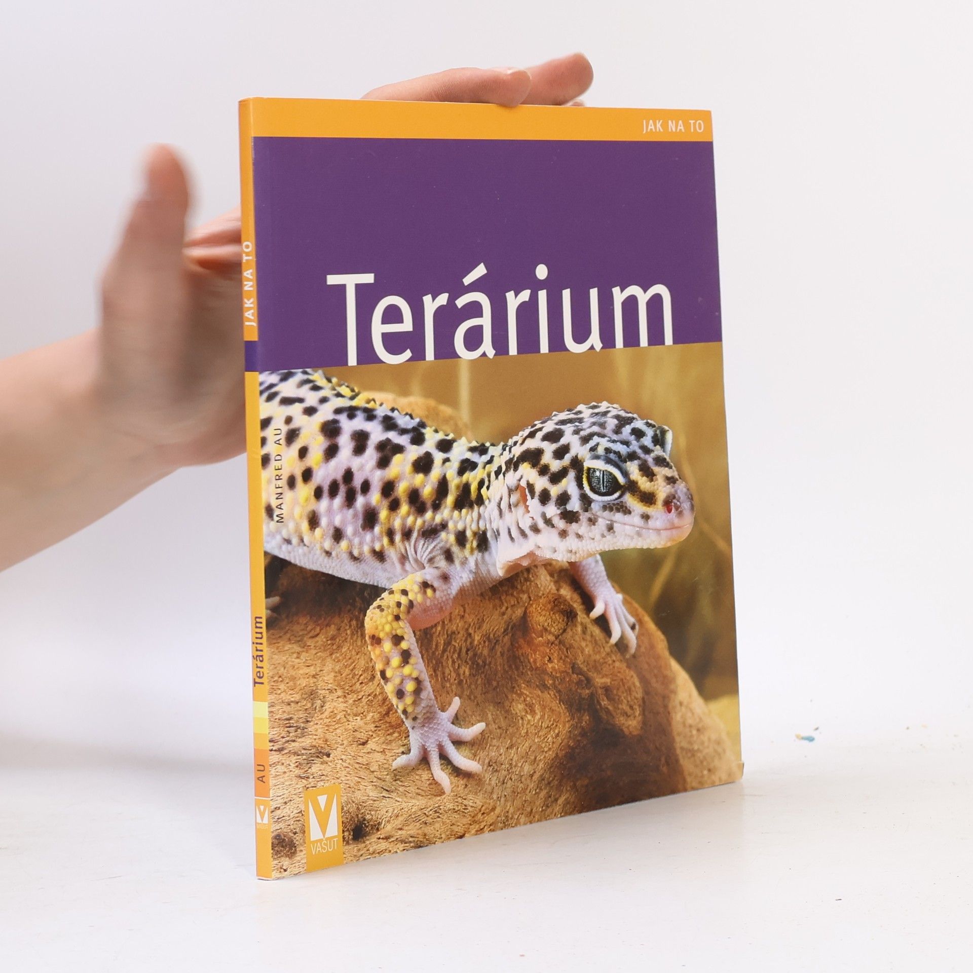 Manfred Au Terárium