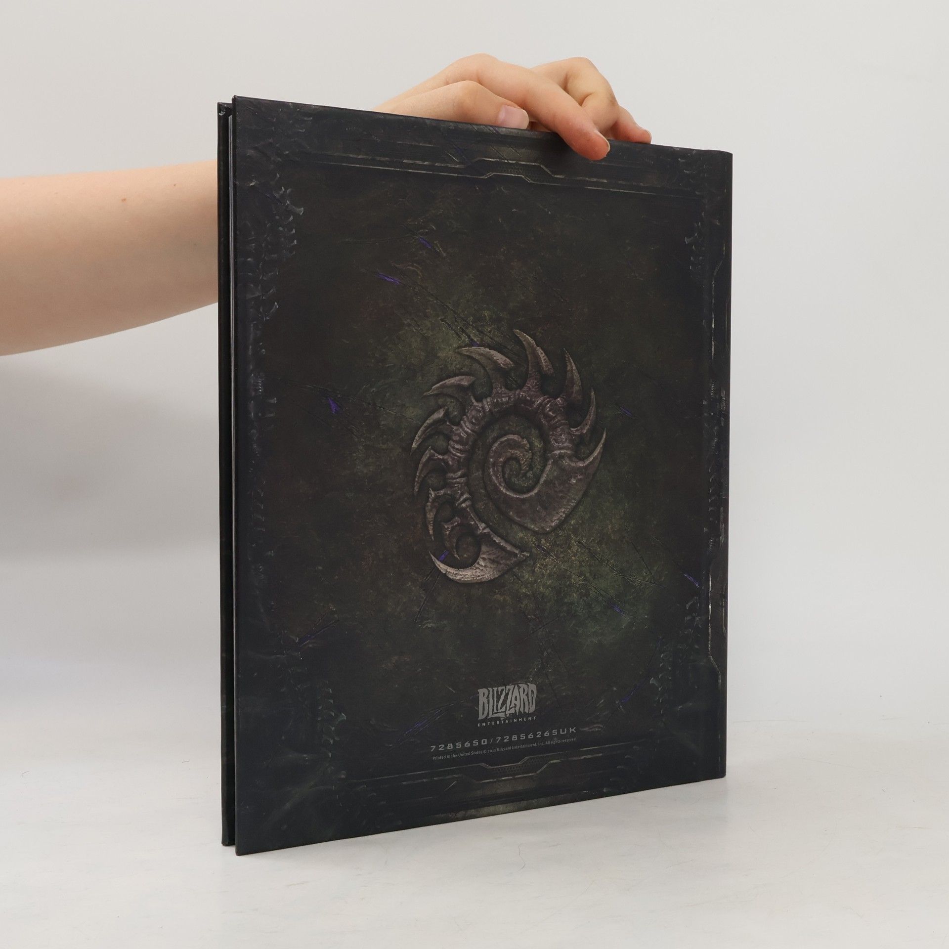 Collectif d'auteurs Die Kunst von StarCraft II. Heart of the Swarm