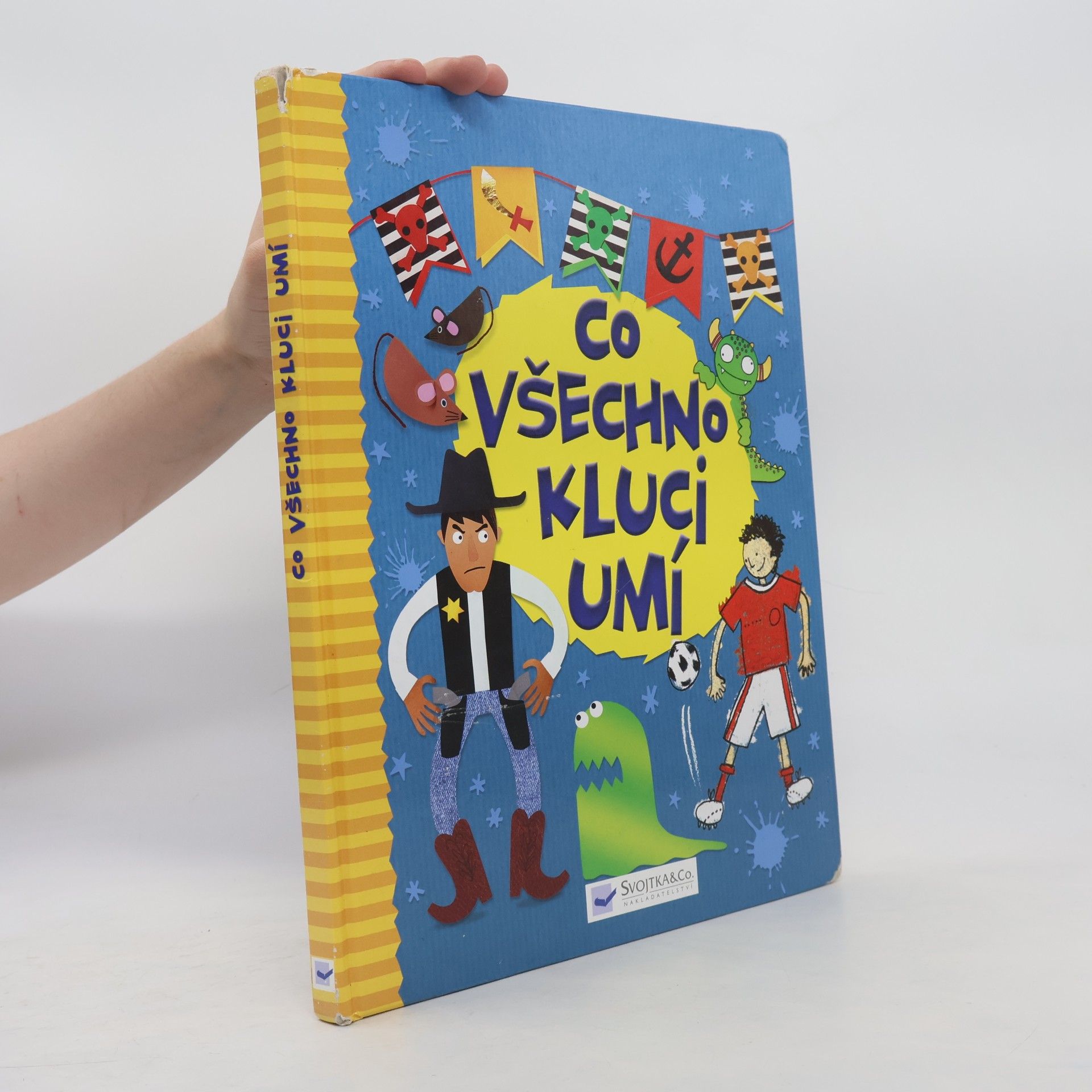 Emily Bone Co všechno kluci umí