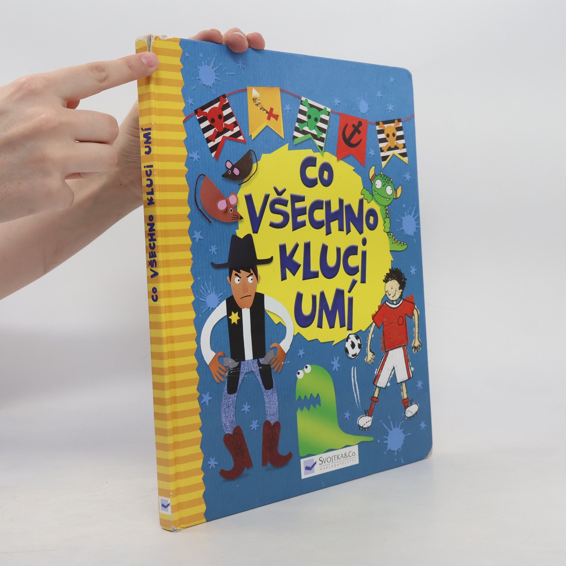 Emily Bone Co všechno kluci umí